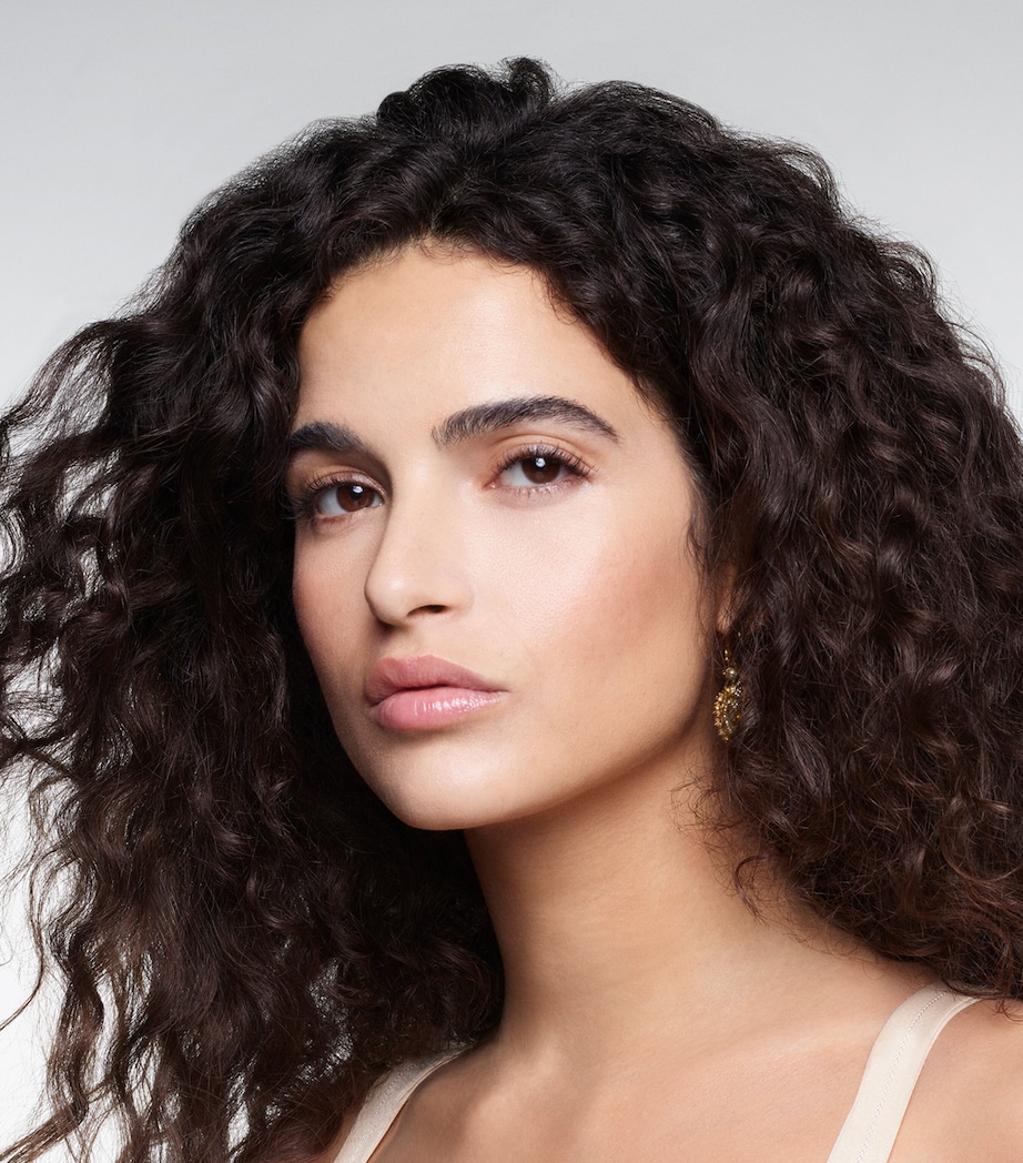 Everlast Concealer 18MEDIUM Image 4