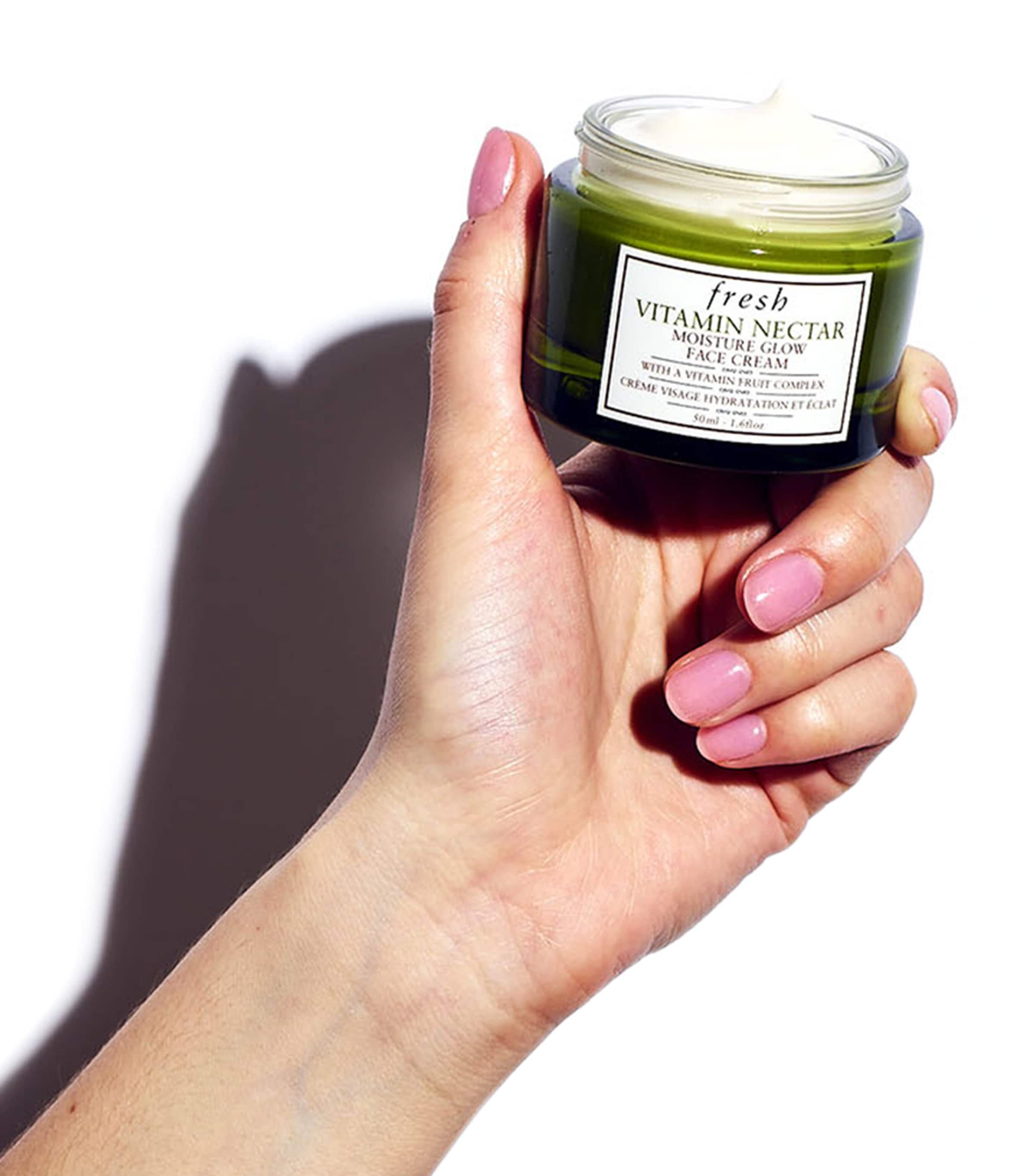 Fresh Vitamin Nectar Moisture Glow Face Cream Image 3