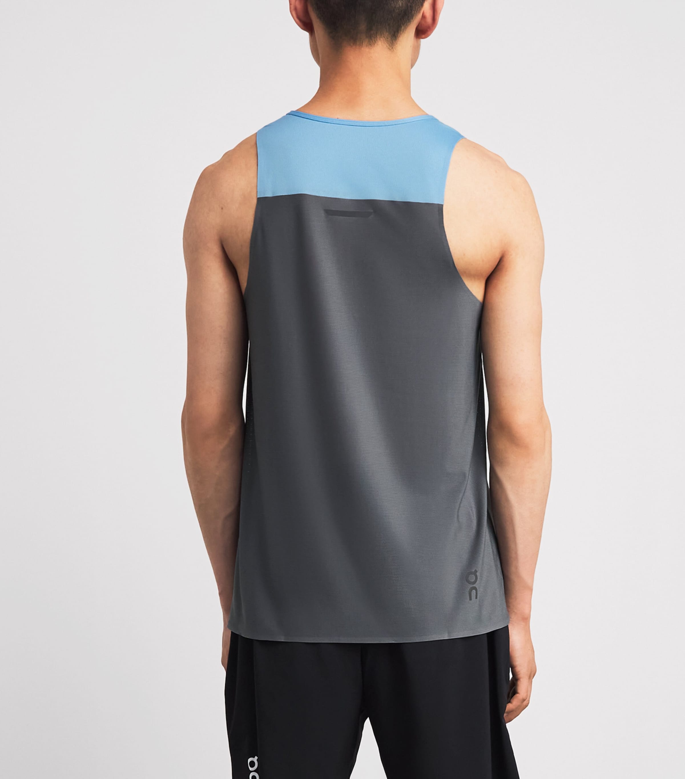 On Mens Performance Tank Top Gourami | Rock Image 5