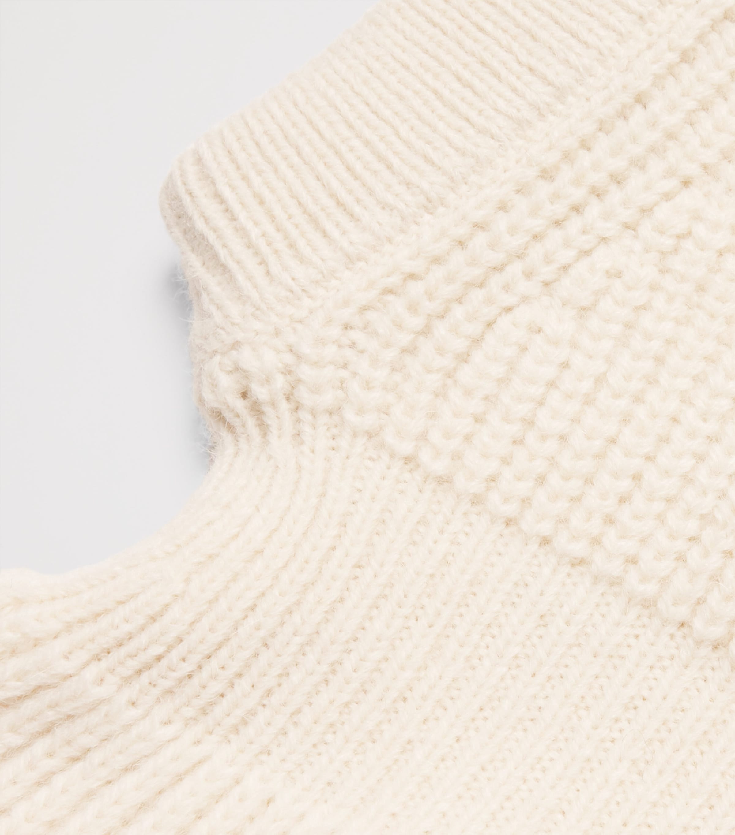 Wool-Blend Knitted Hood LIGHT CREAM WH048 Image 4