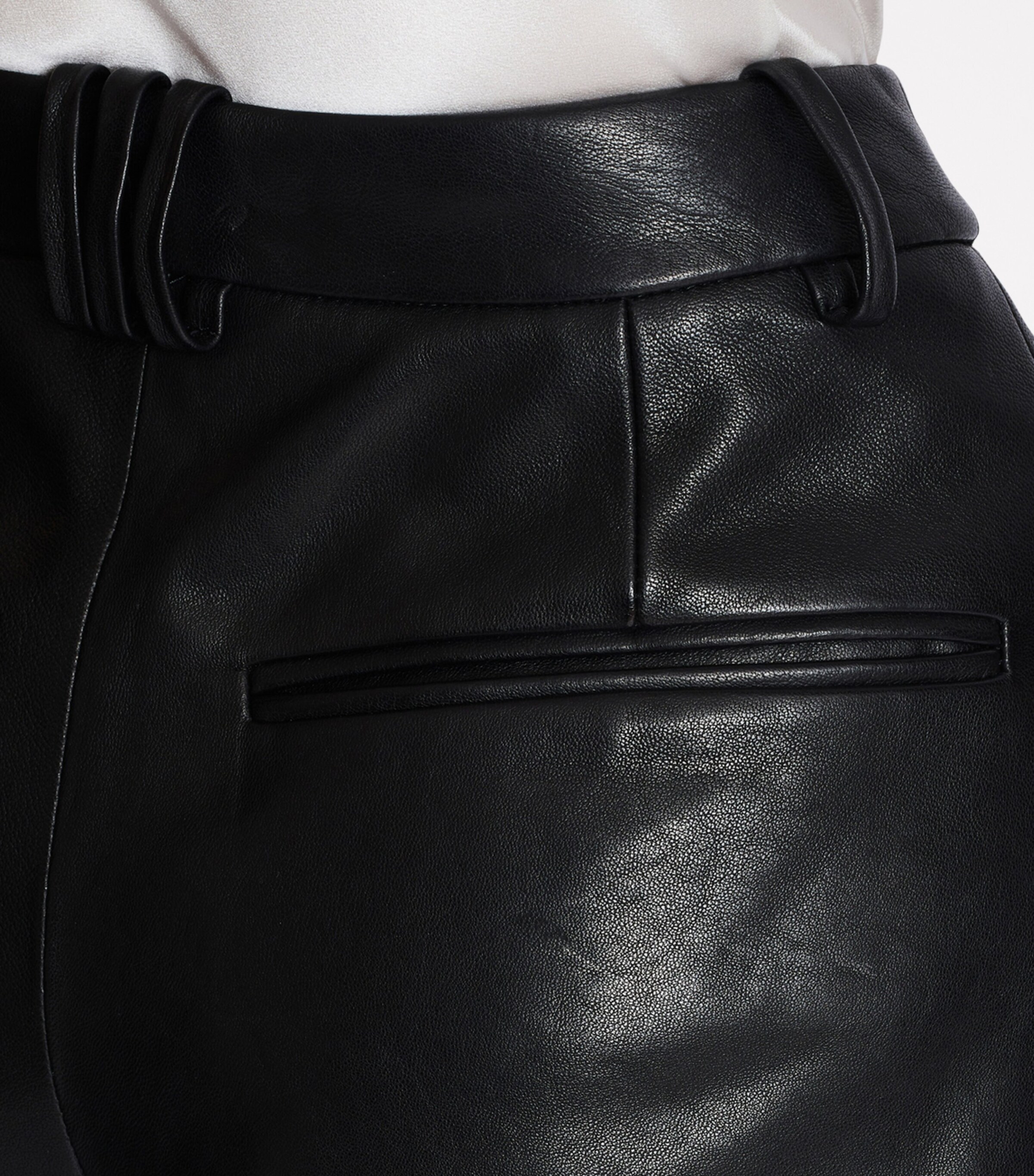 Lambskin Pleated Shorts 0PA NOIR Image 7