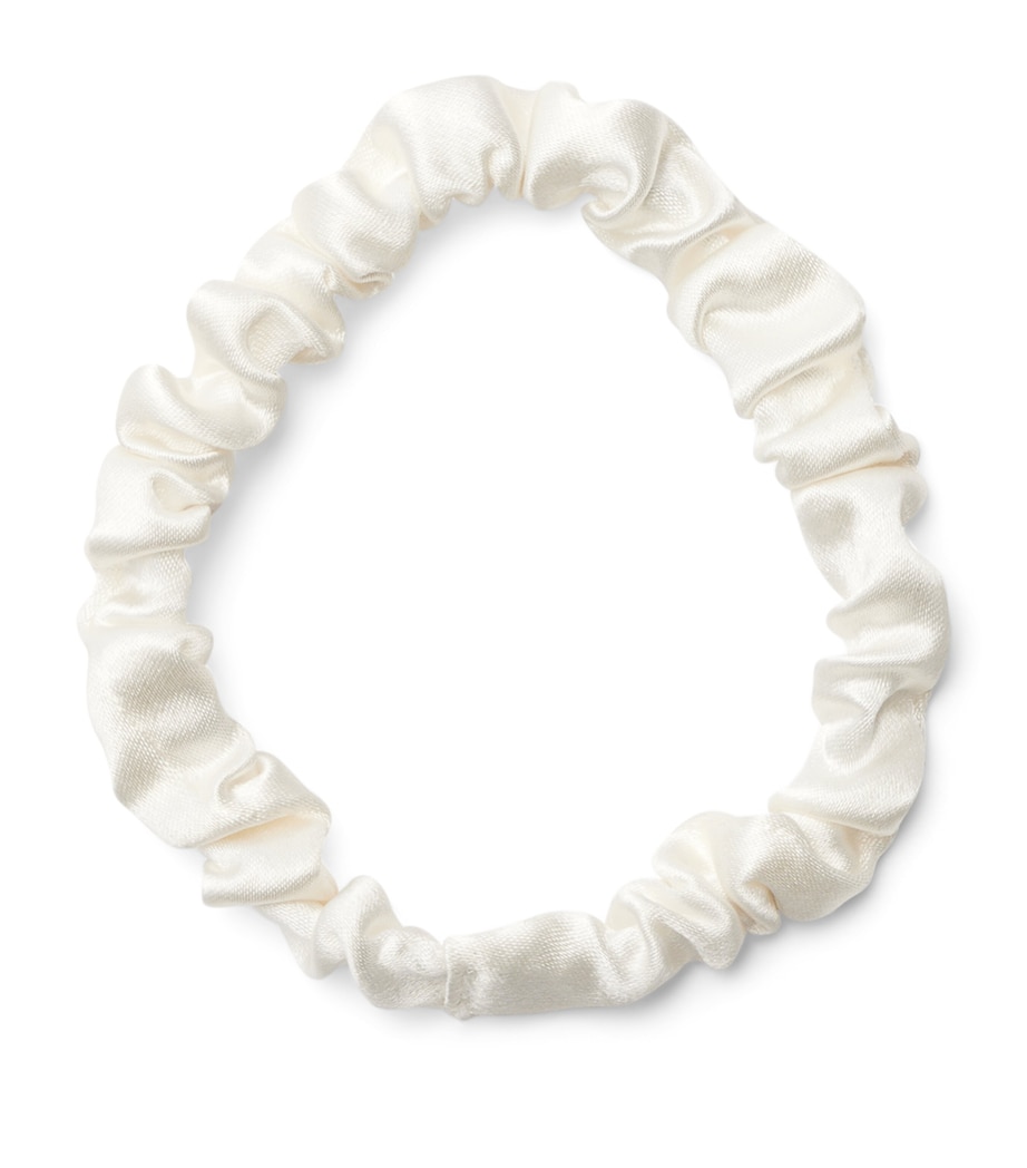 HYOUMANKIND Silk Face Cloth and Hair Tie Bundle White Image 3