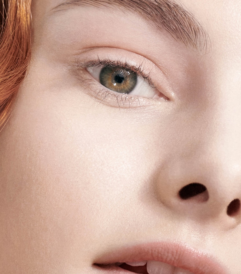 Vital Skin Foundation Stick ATELIER 0 Image 2