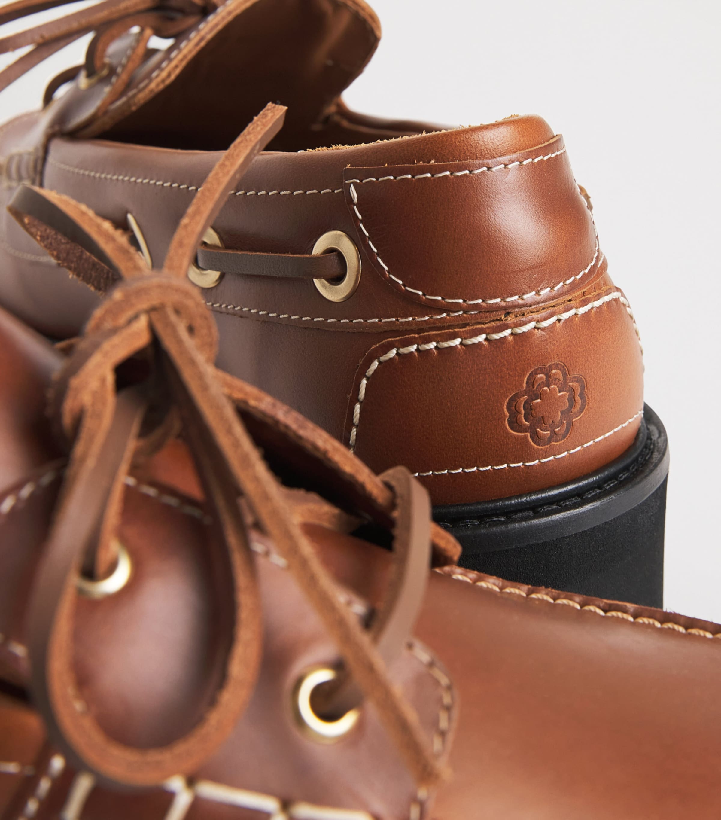 Leather Boat Shoes BROWN Image 7
