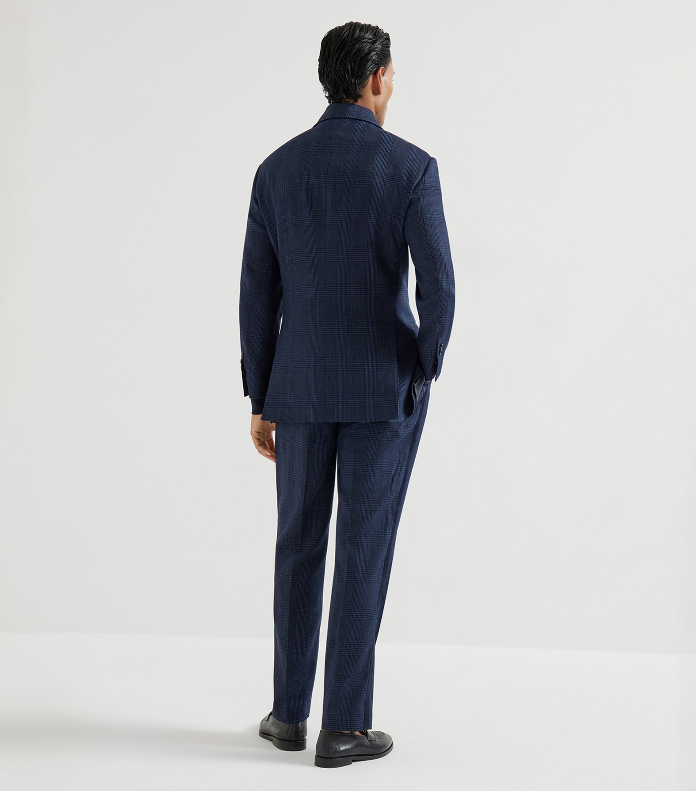 Brunello Cucinelli Mens Cotton-Linen Prince of Wales Check Tuxedo Image 4