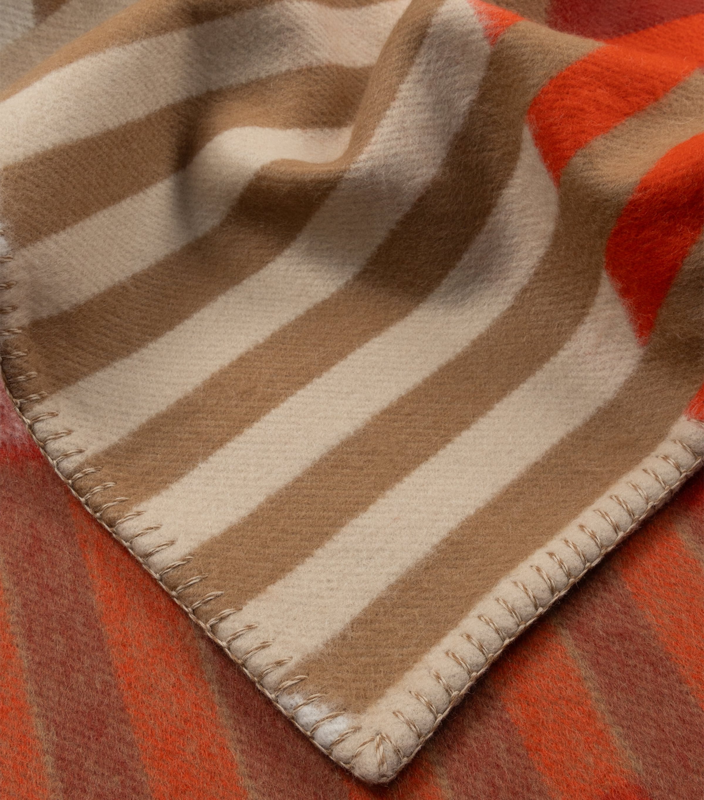Begg x Co Alpaca-Merino Wool Appleby Throw (150cm x 180cm) Orange Rust Image 2