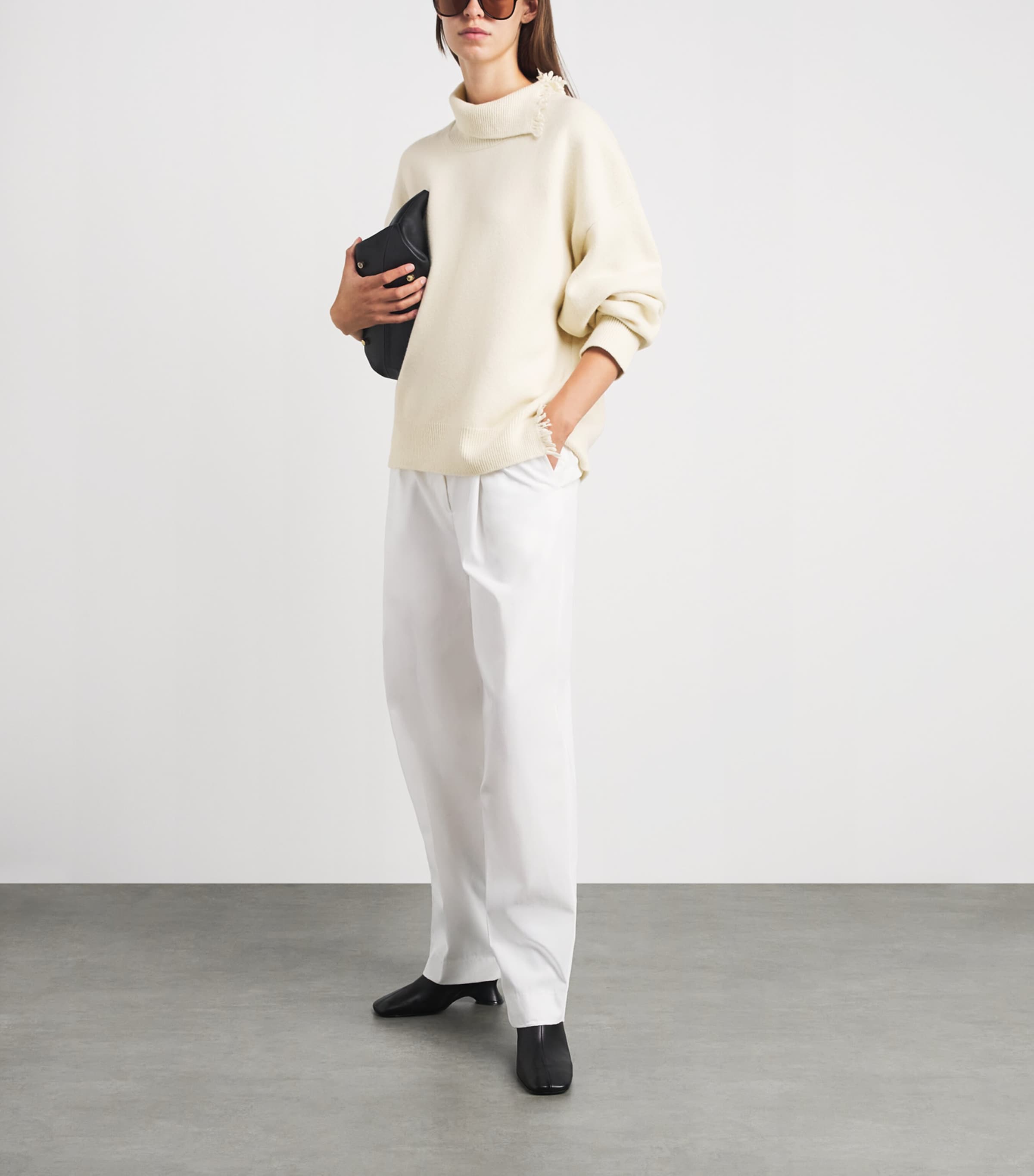 Róhe Womens Wool-Blend Raw-Hem Sweater Off White Image 2