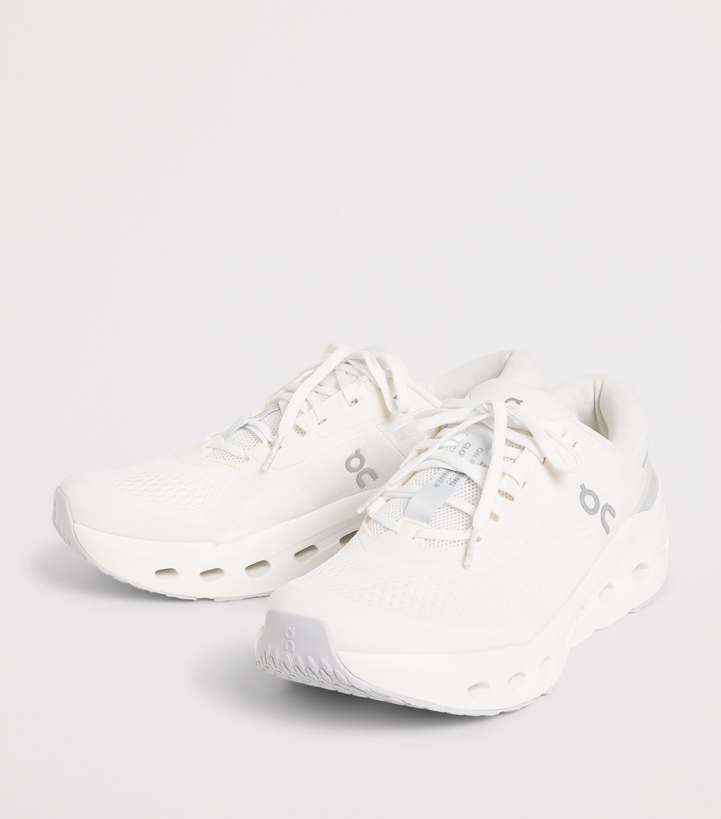 On Cloudrunner 3 Trainers White / Ivory Image 3