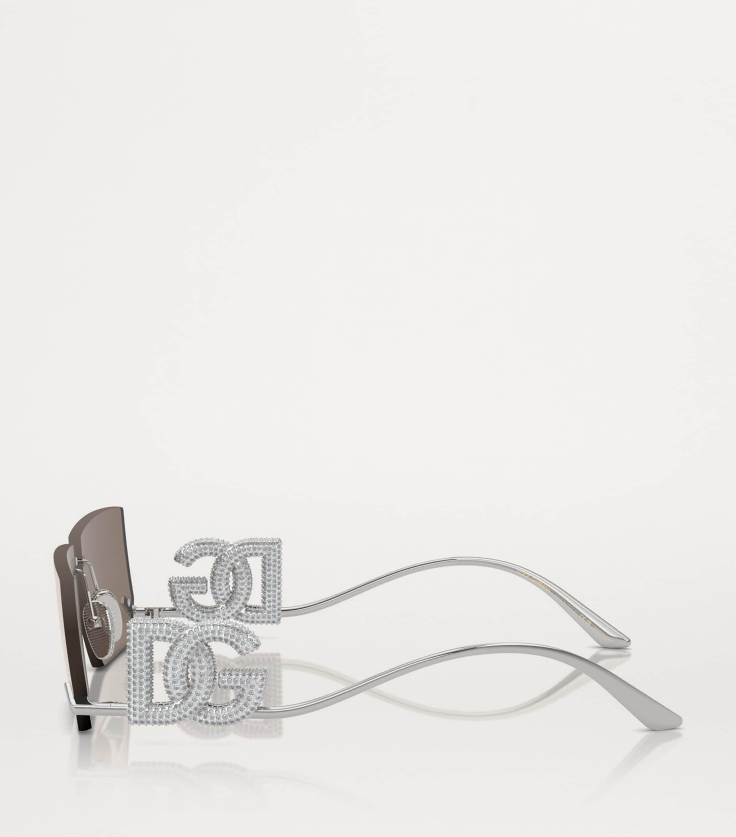 Mirrored Sunglasses 05/AP Image 3