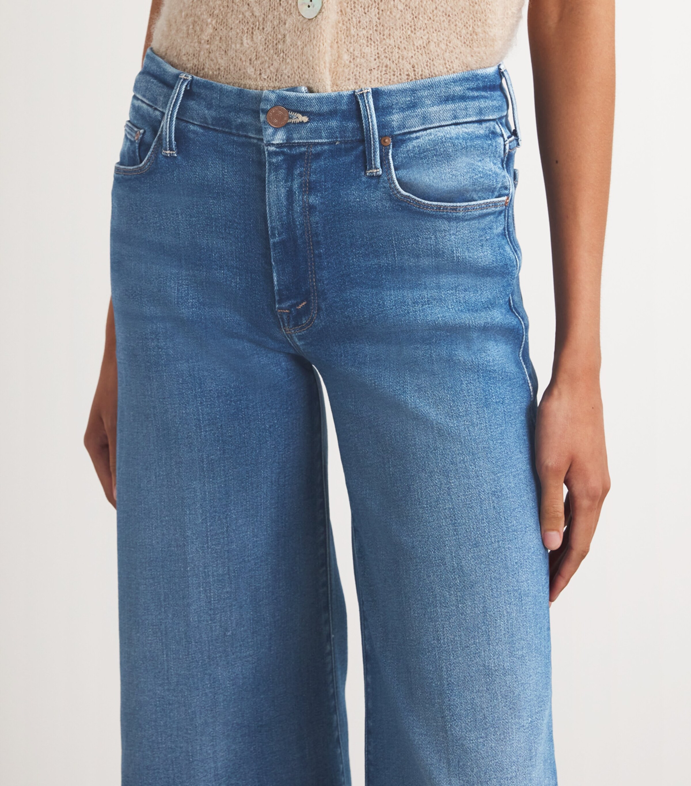 MOTHER Womens The Roller Fray Wide-Leg Jeans Work Hard Play Hard Image 6