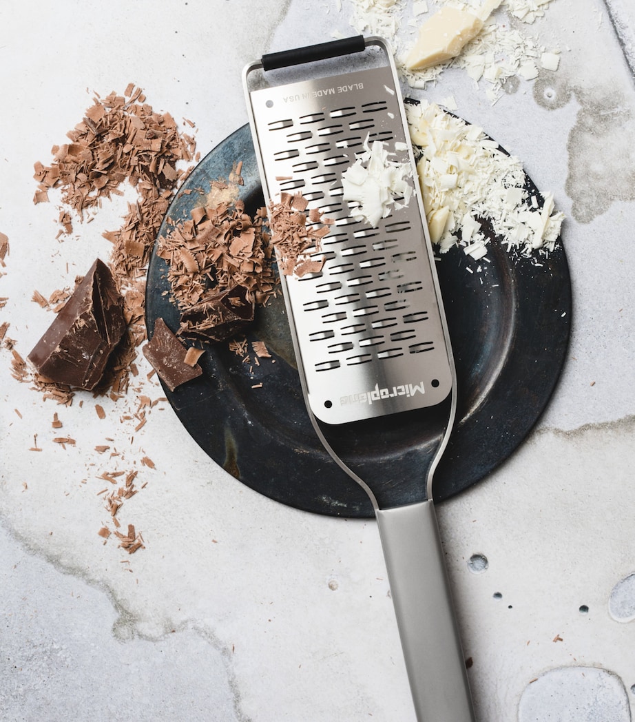 Microplane Stainless Steel Professional Ribbon Grater Stainless Steel Image 4