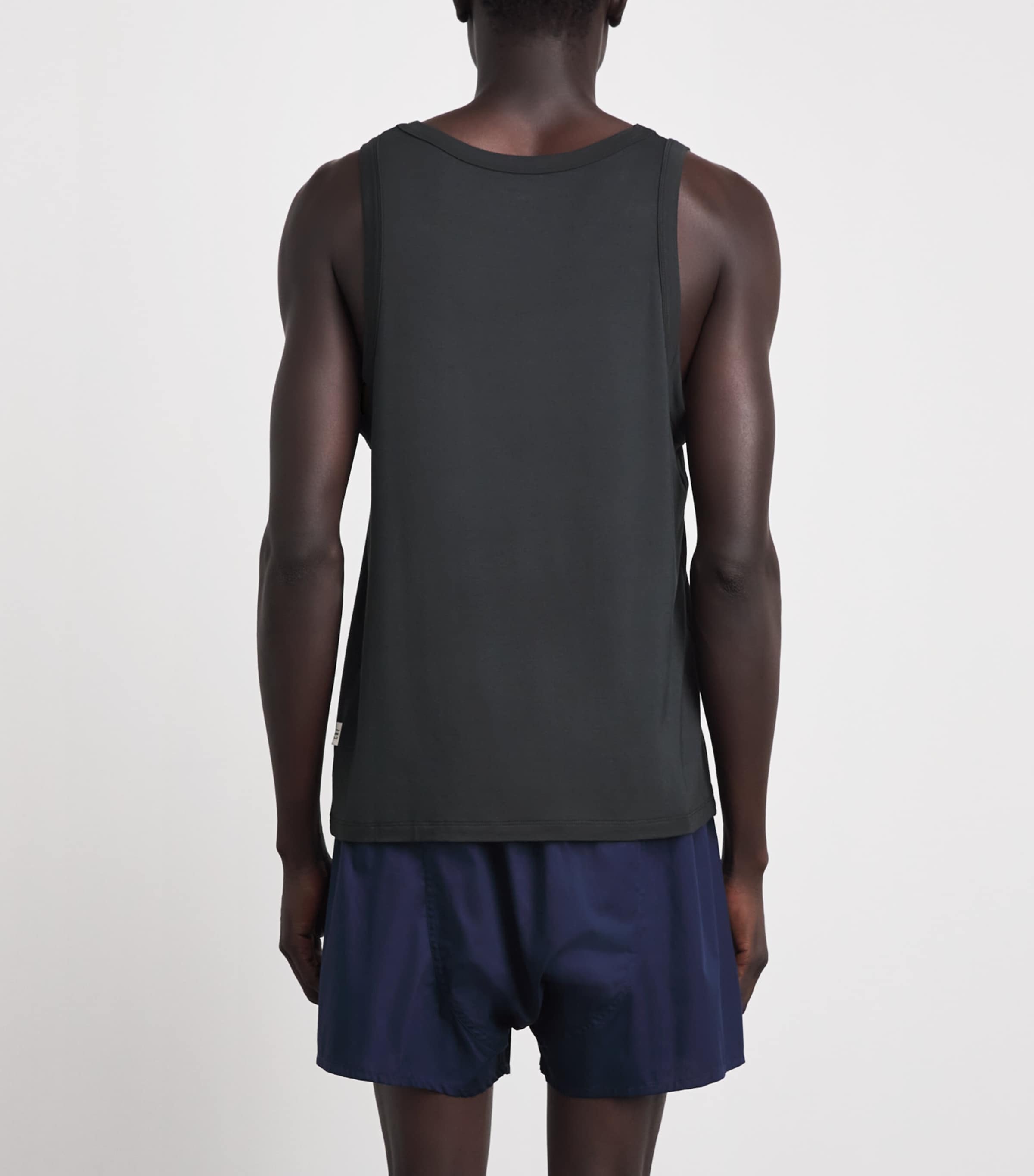 CHÉ Mens Modal-Blend Vest Black Image 5
