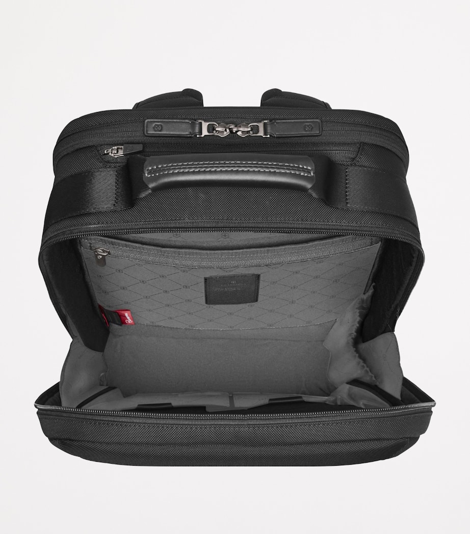 Mythic Deluxe Backpack (45cm) 815260 Image 4