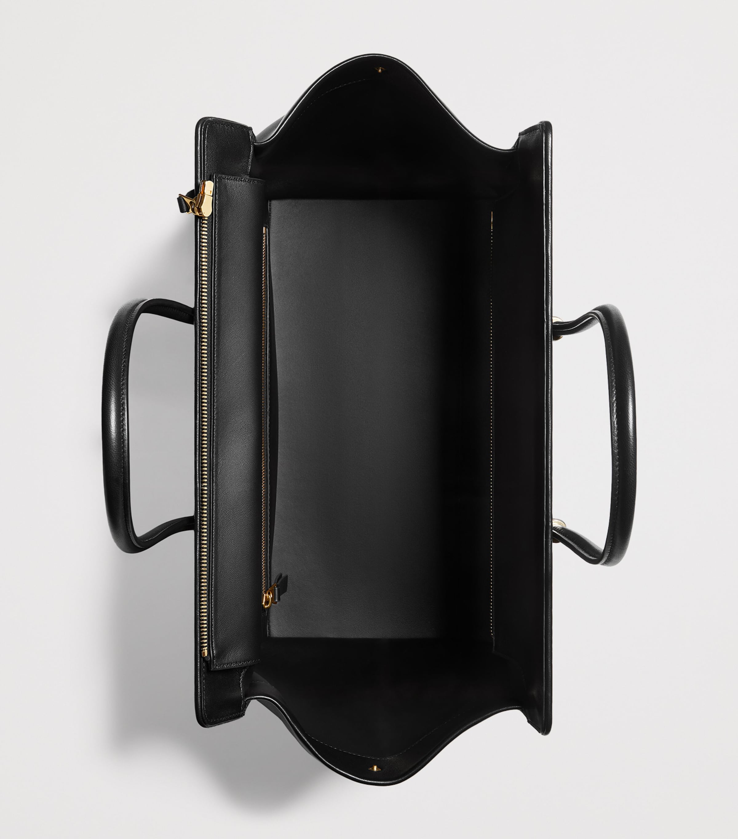Bottega Veneta Womens Leather Barbara Tote Bag Image 3