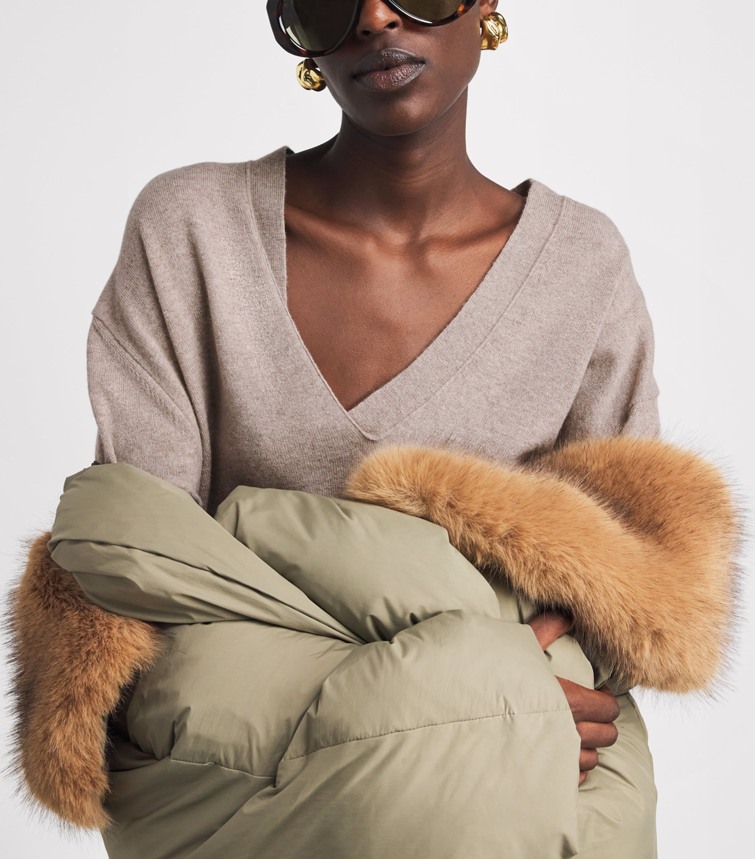Source Unknown Womens Cashmere-Wool Half-Twist Byrone Sweater Be Image 3