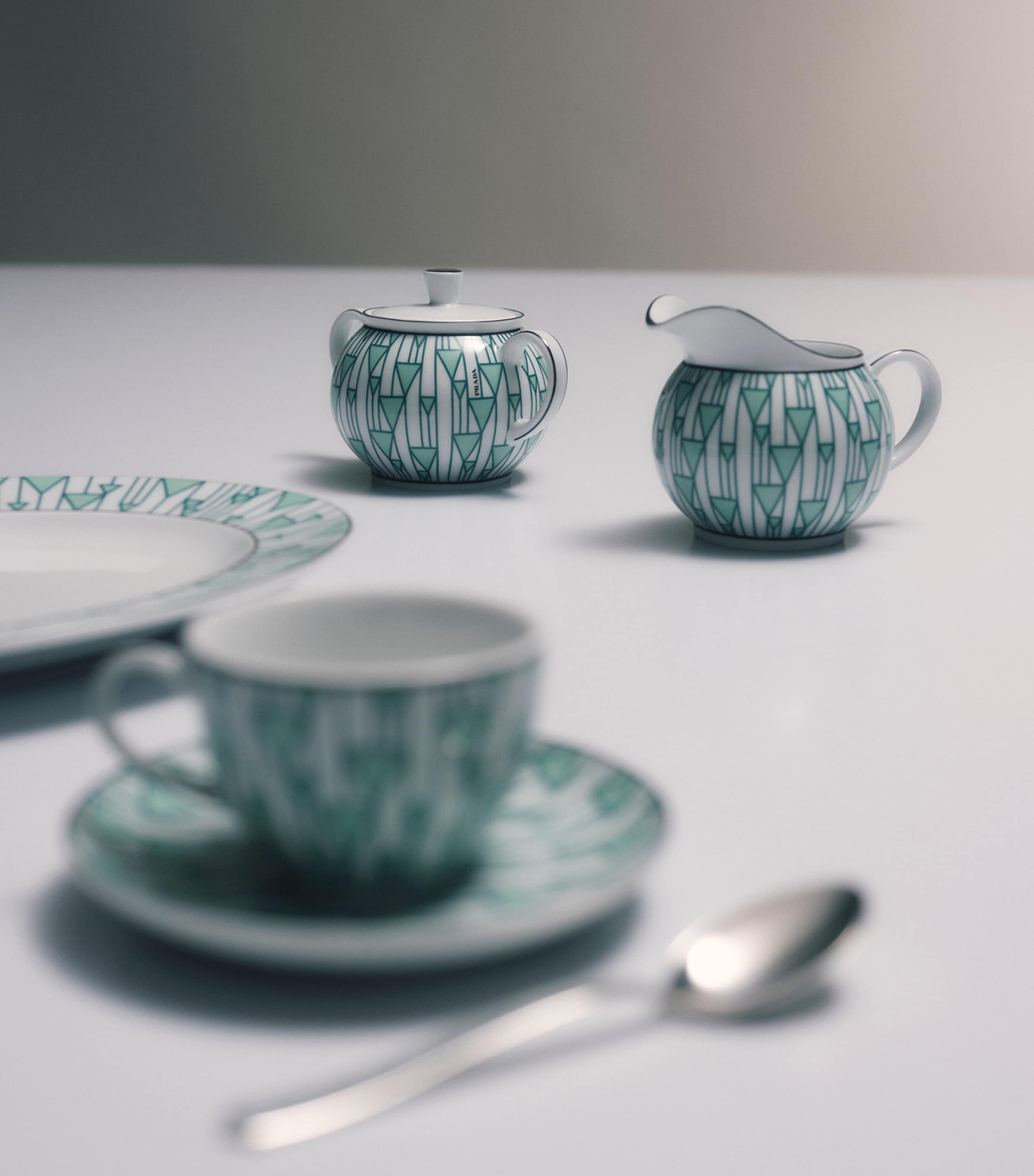 Vienna Creamer Jug and Sugar Pot Set F0HM1 Image 5