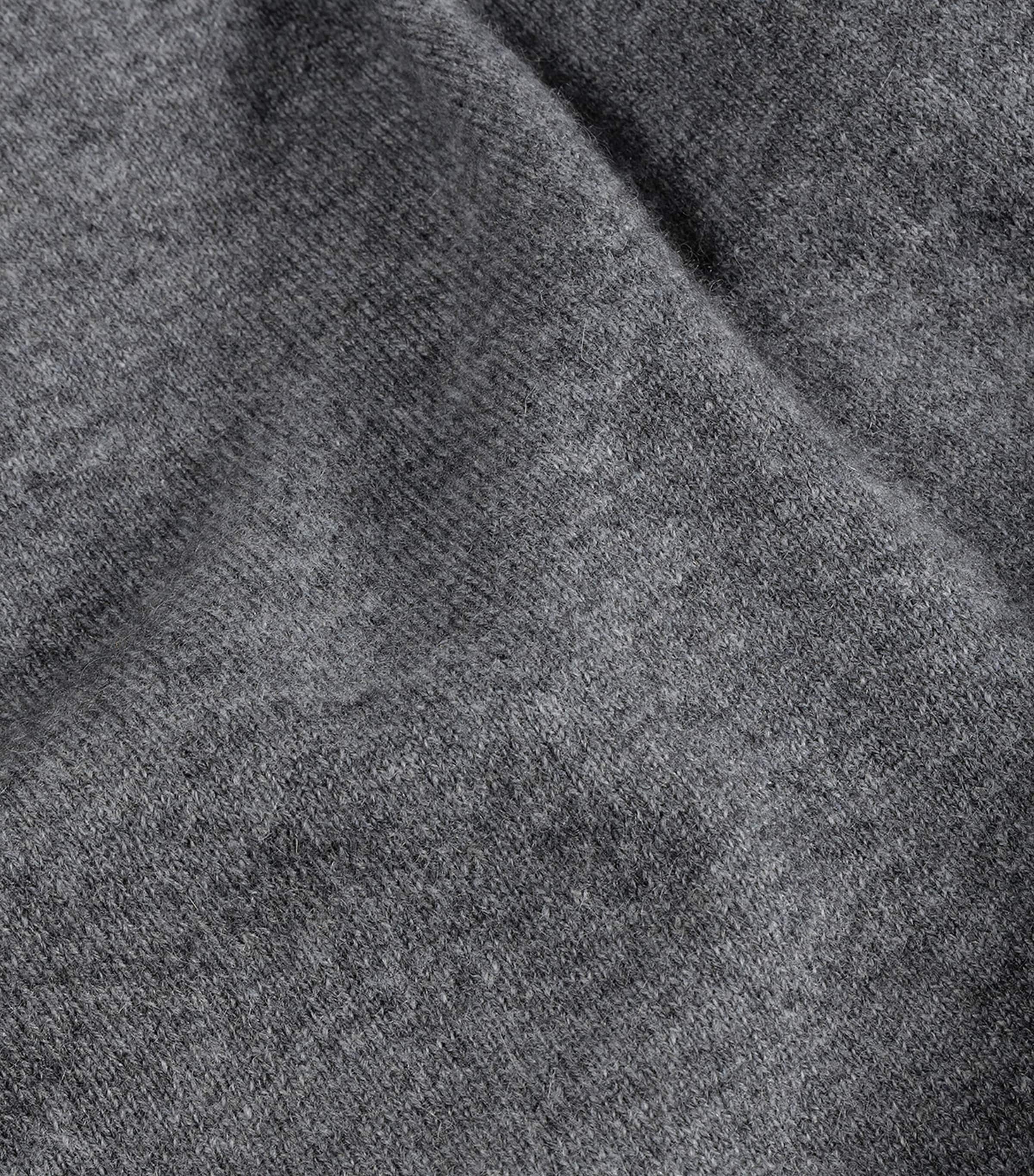 Cashmere Manyas Throw (140cm x 200cm) DARK GREY Image 2