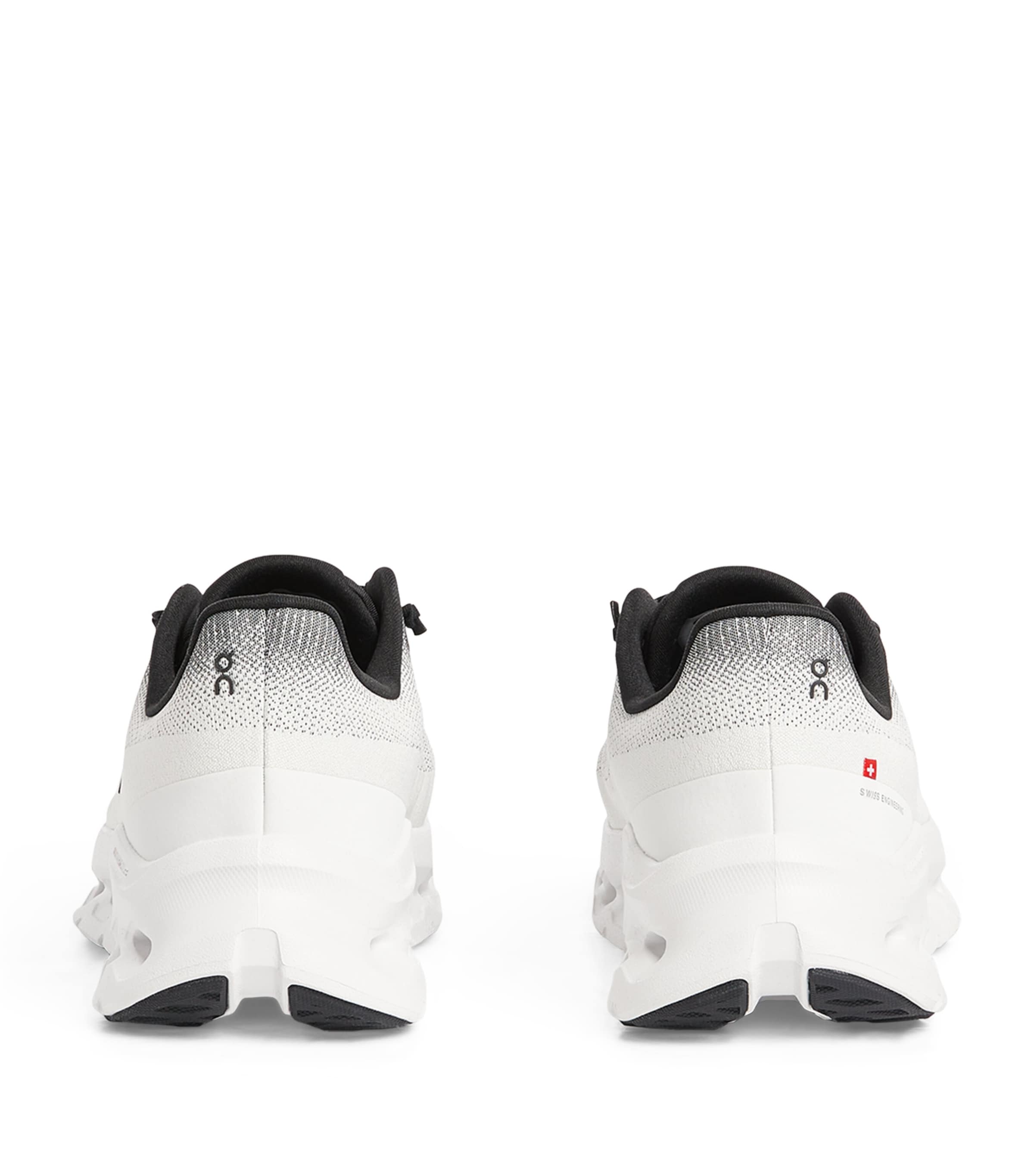 On Mens Cloudtilt Trainers Black | Ivory Image 3