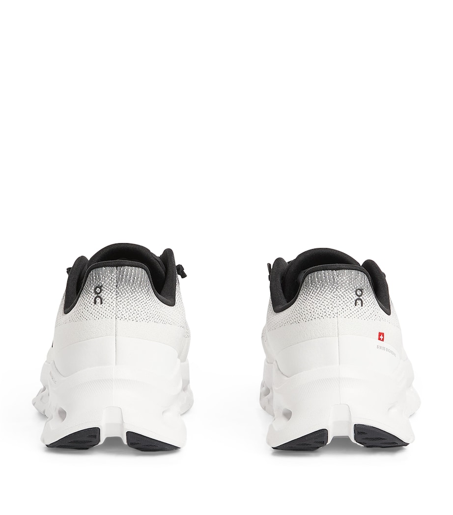 On Mens Cloudtilt Trainers Black | Ivory Image 3