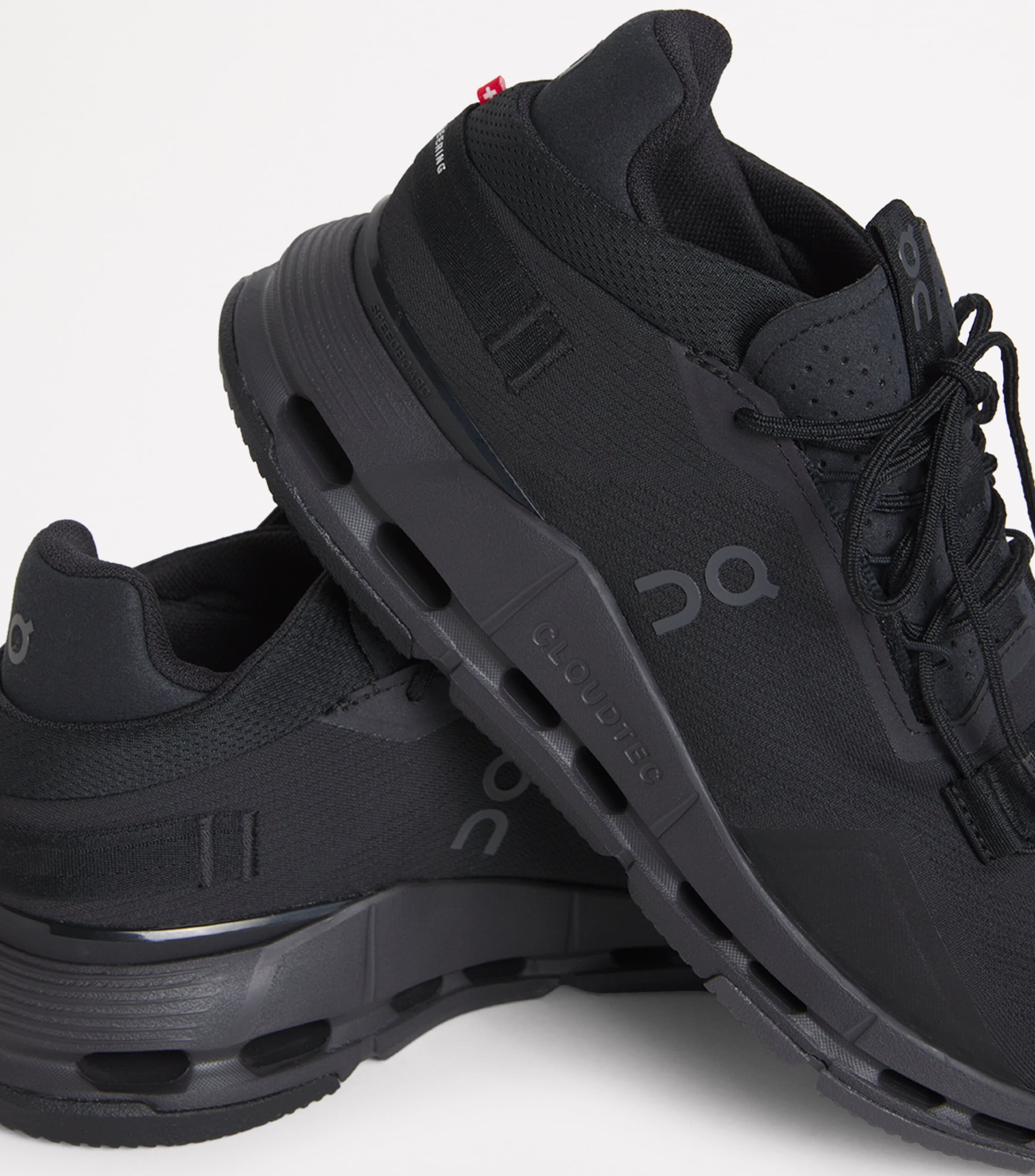 Cloudnova 2 Trainers ALL BLACK Image 7