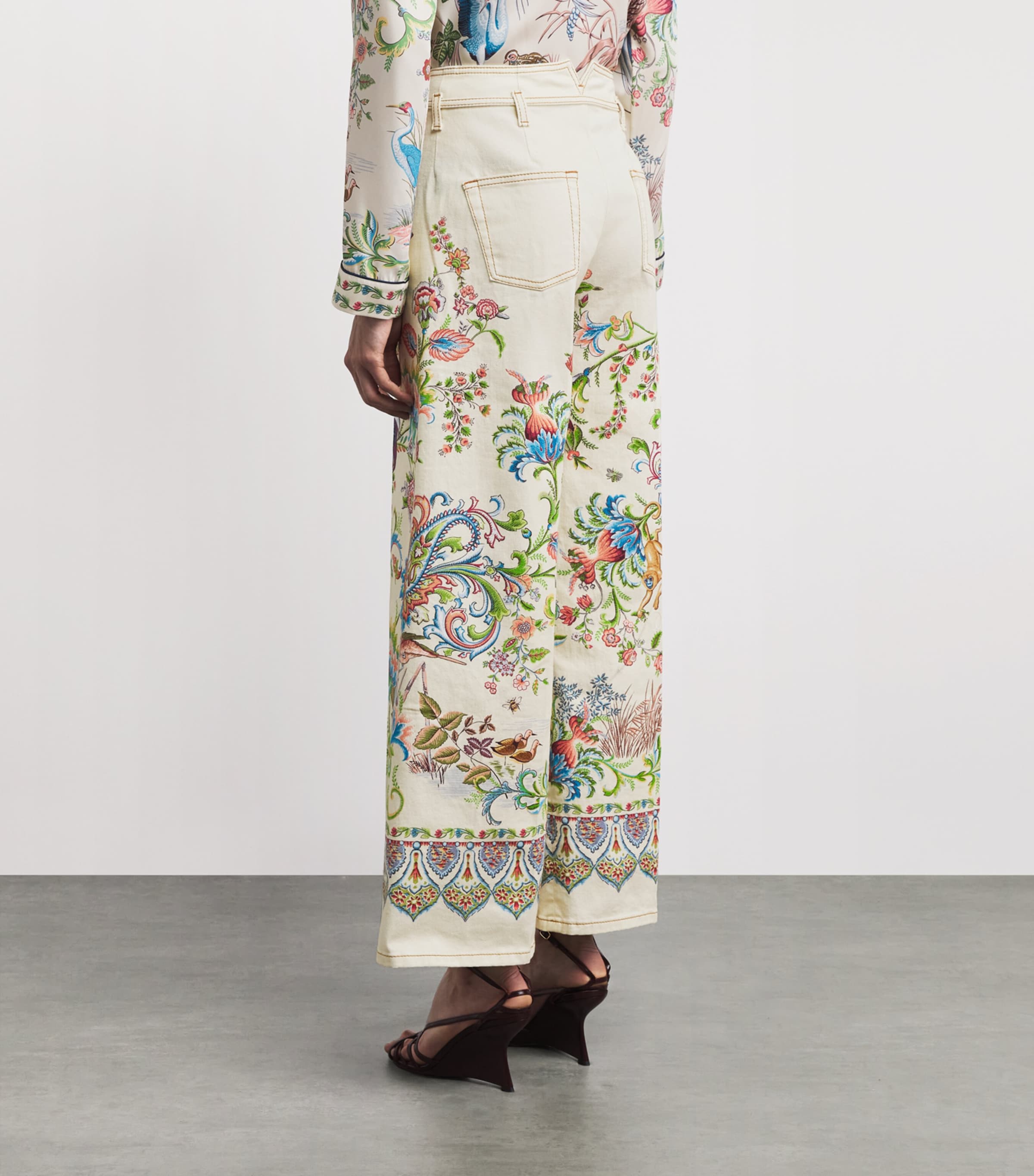 Etro Womens Bow-Tie Botanical Wide-Leg Jeans Print Wht Base Image 5