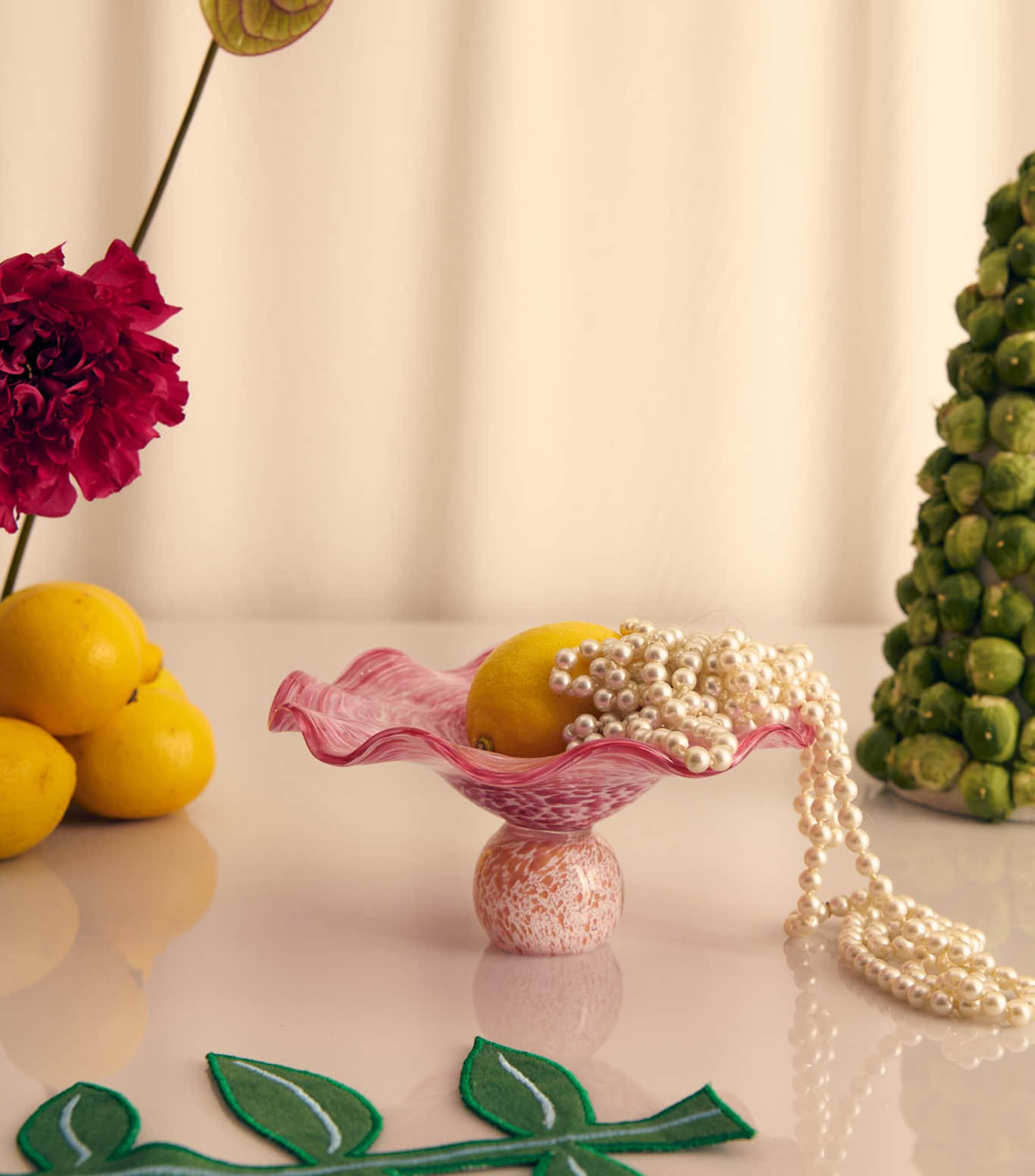 Glass Lola Bowl (19cm) PINK Image 2