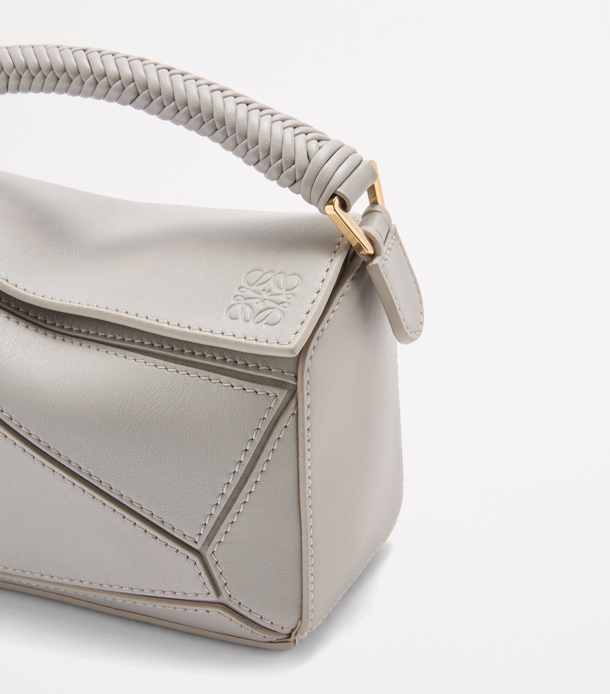 LOEWE グレー ショルダーバッグ LOEWE Grey Mini Leather Puzzle Edge Top-Handle Bag | Harrods US