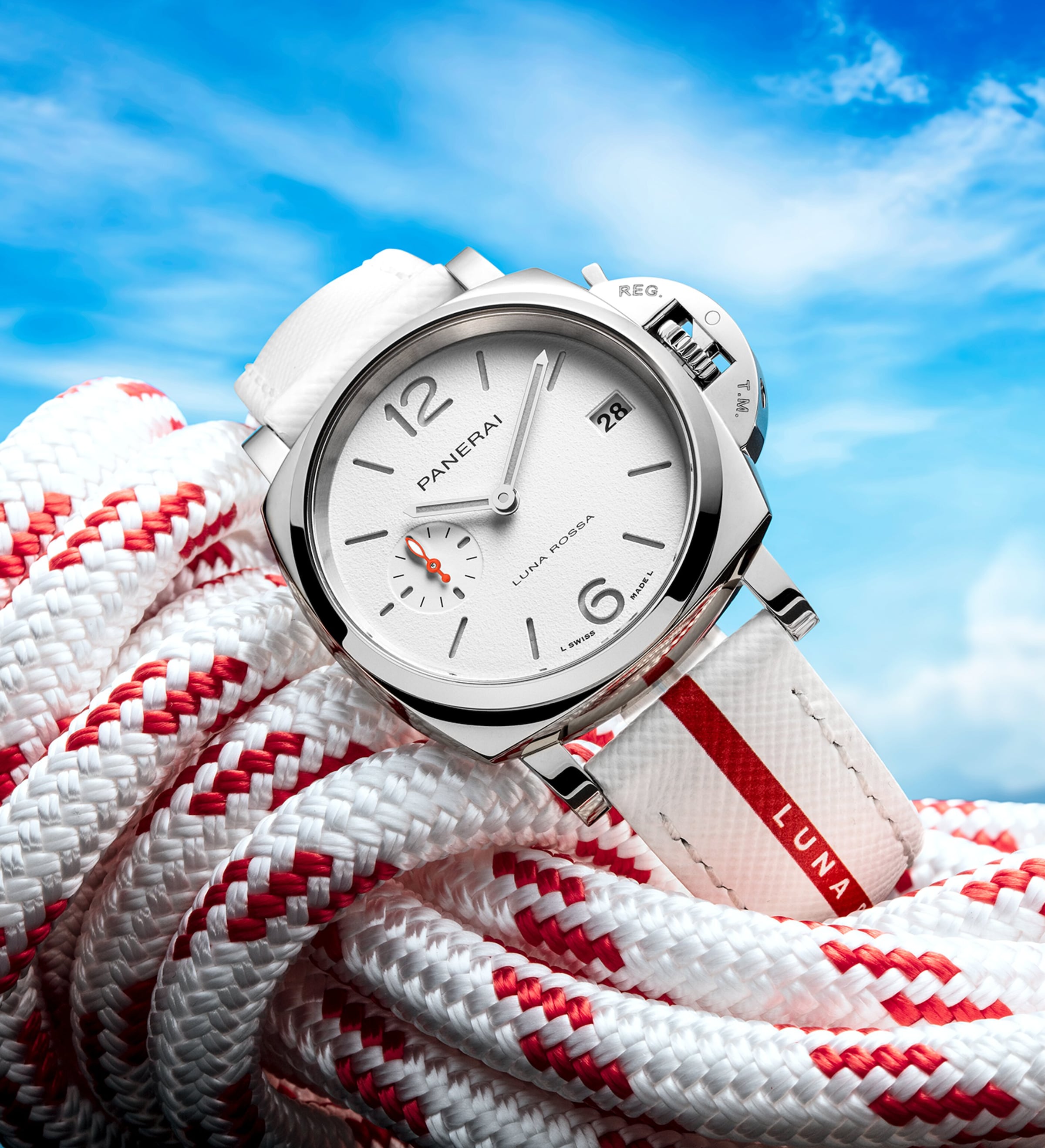Stainless Steel Luminor Due Luna Rossa Watch 38mm WHITE Image 4