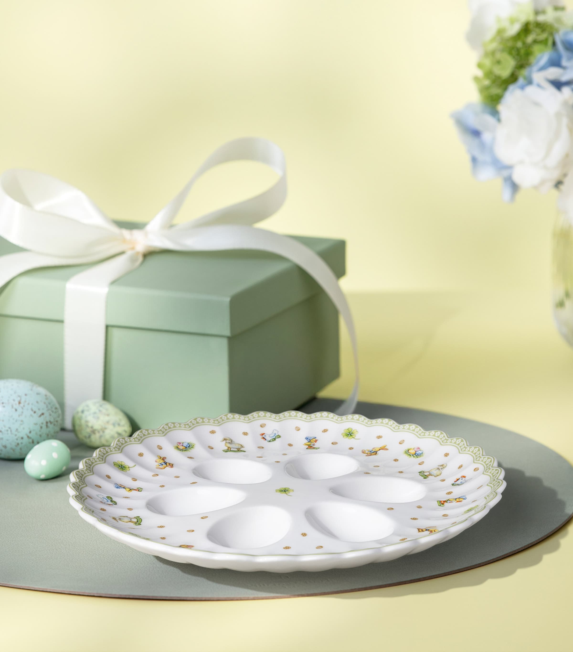 Villeroy & Boch Porcelain Easter Delight Egg Plate (24cm) Image 2