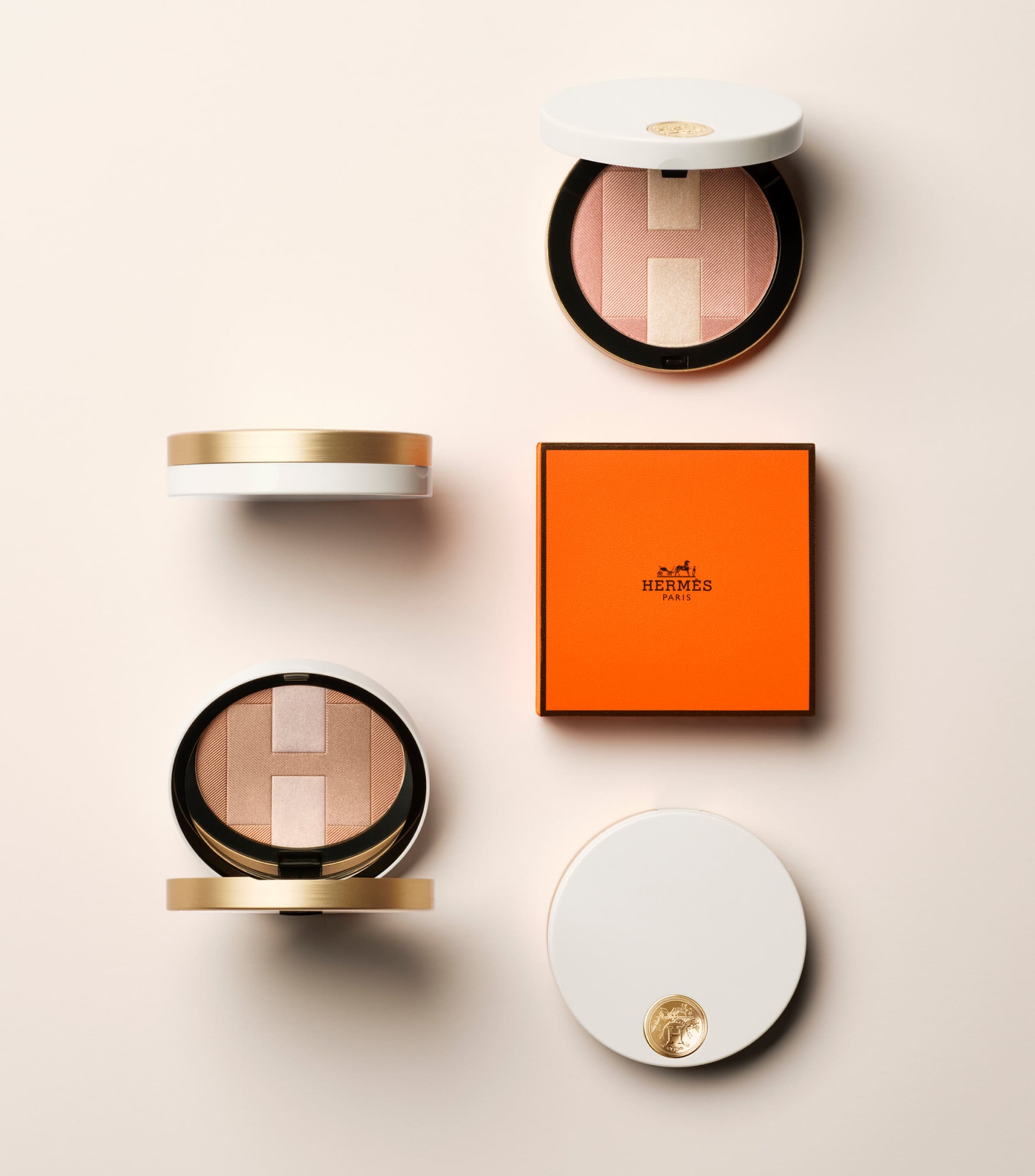 Hermès  Plein Air H Trio Iridescent Mineral Powder - 01 Rose Atacama 01 ROSE ATACAMA Image 9