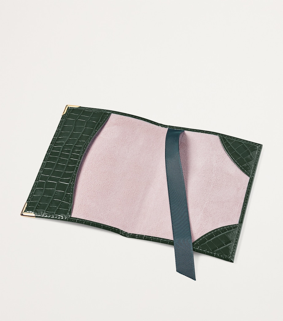 Leather Passport Cover EVERGREEN Image 3