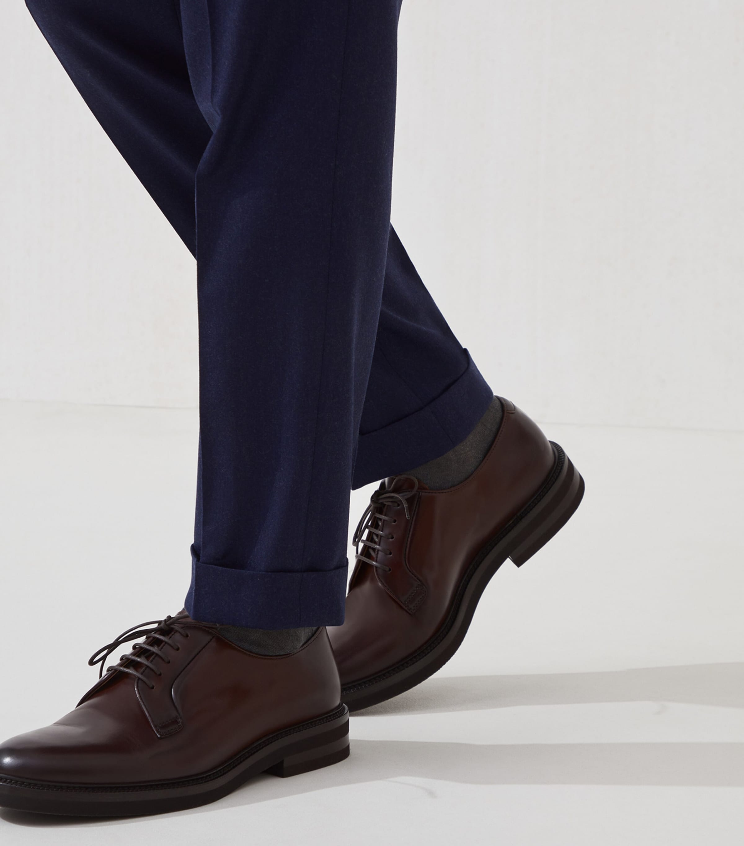 Aged Calfskin Derby Shoes C8033 Image 2