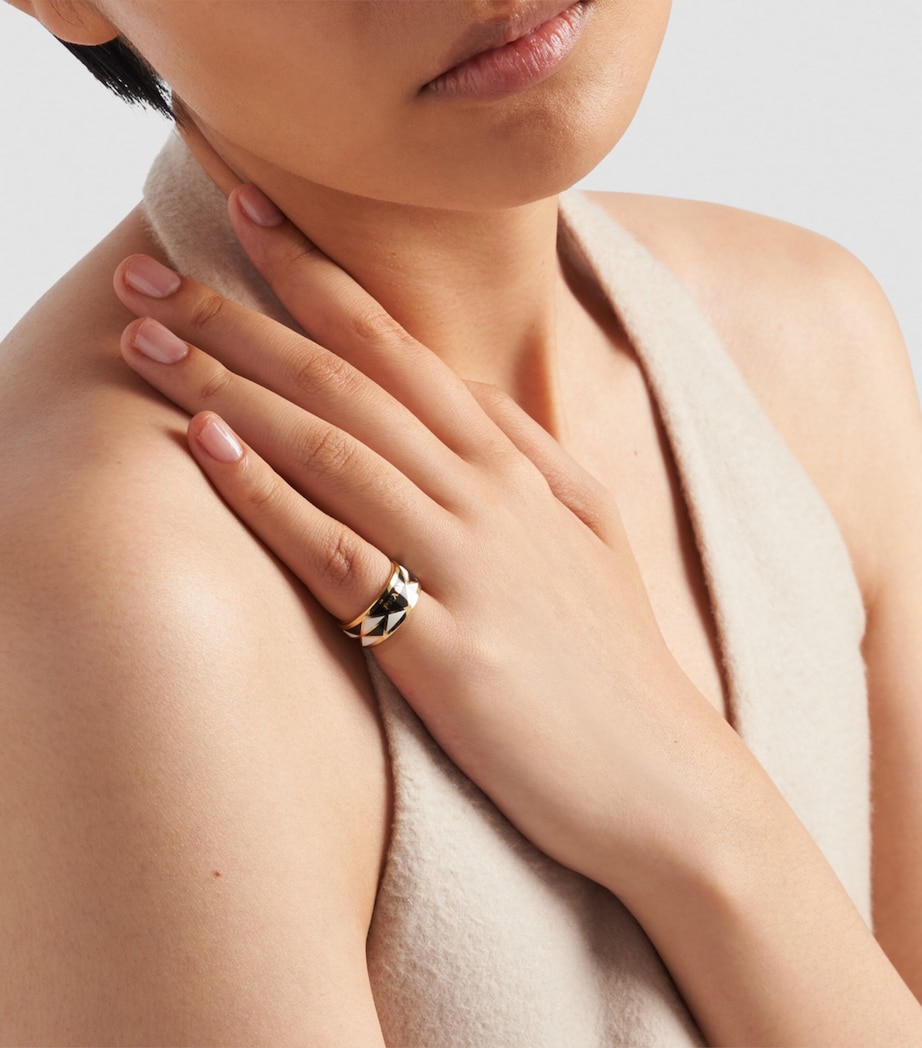 Enamel Triangle Ring F0TTY Image 3