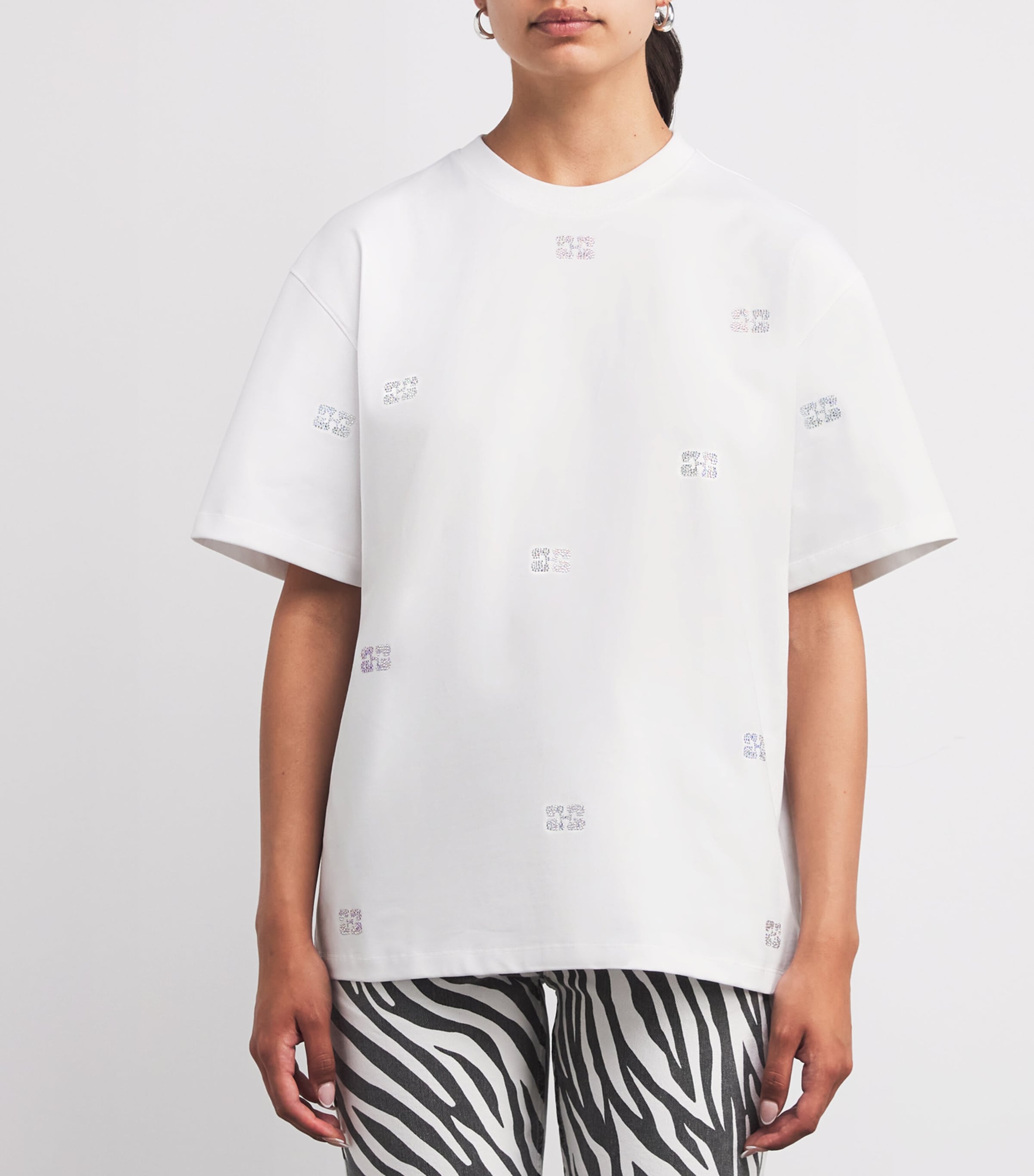【送料&関税込】Ganni Cotton Embroidered T-shirt GANNI Organic Cotton Embellished T-Shirt | Harrods UK