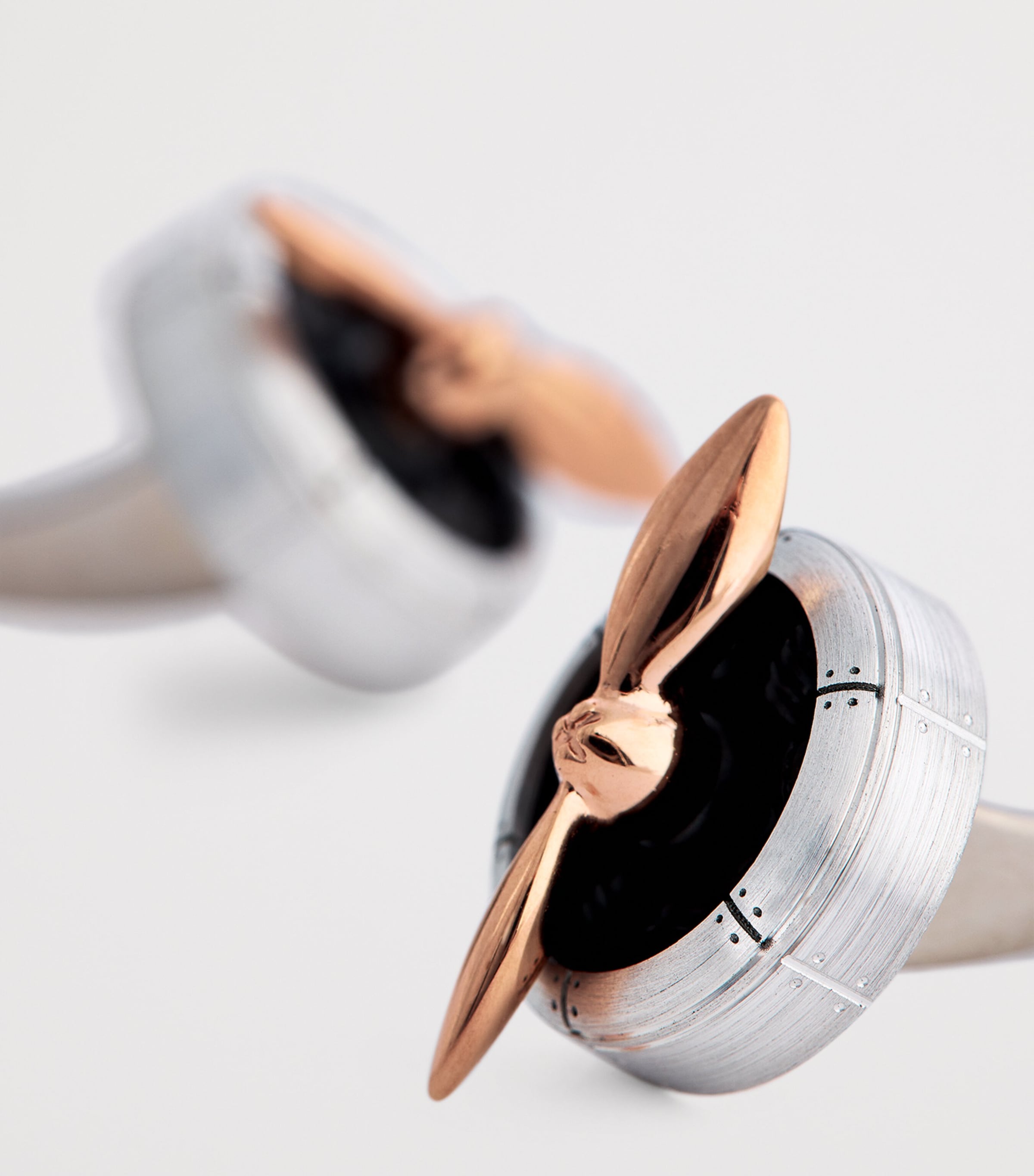 Deakin & Francis Aluminium Sopwith Propellor Cufflinks Black Image 6