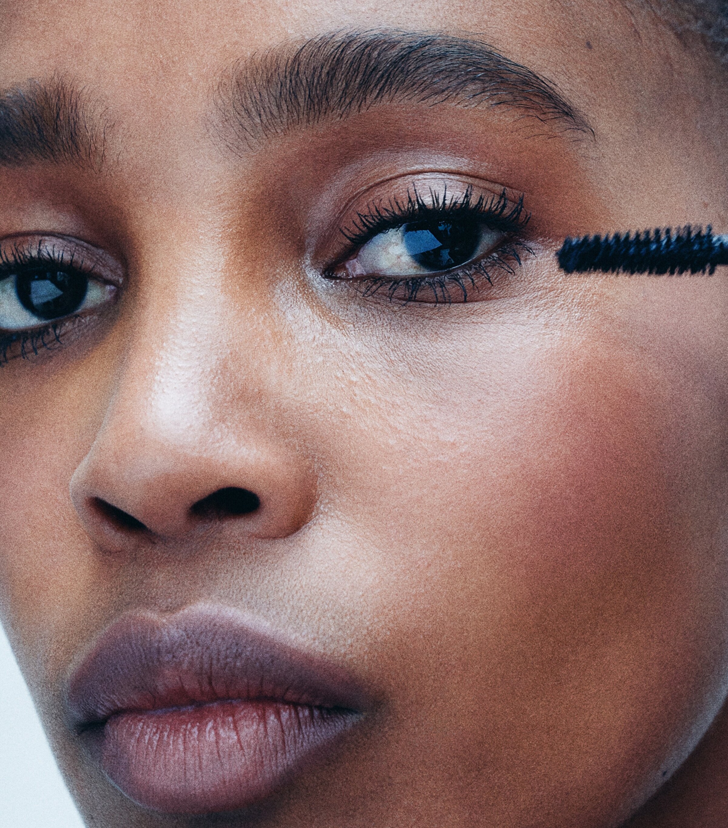 Kylie Cosmetics Wisp Lash Mascara Black Image 4