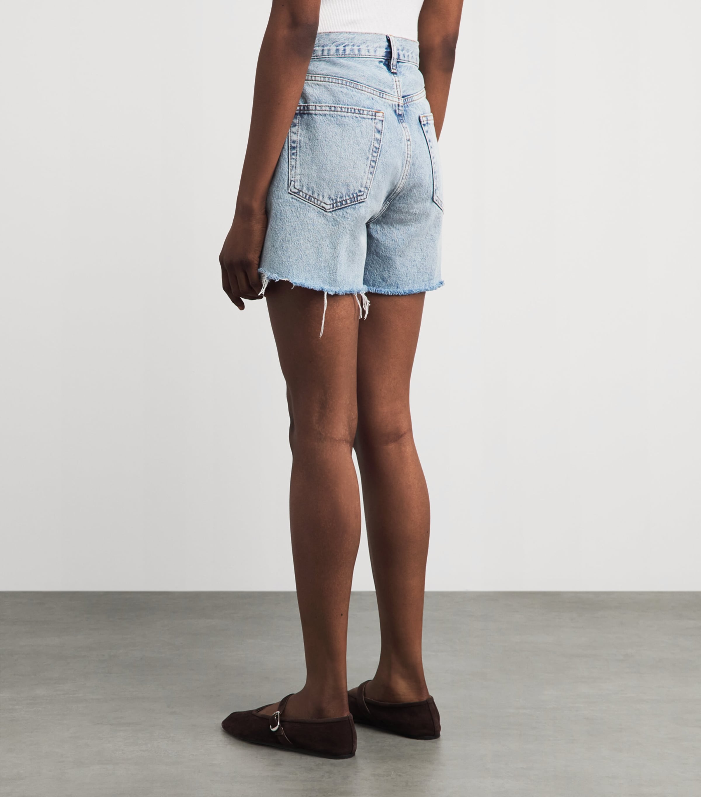 FRAME Womens The Everyday Denim Shorts Swindle Image 5