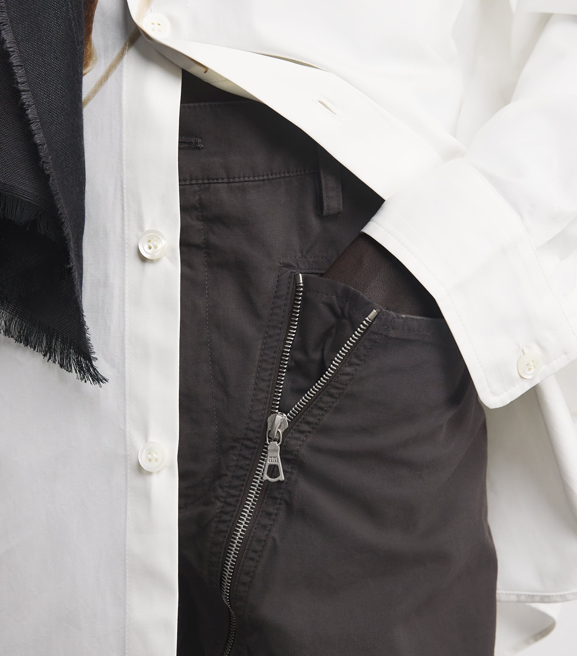 Cotton Zip-Detail trousers BROWN Image 6