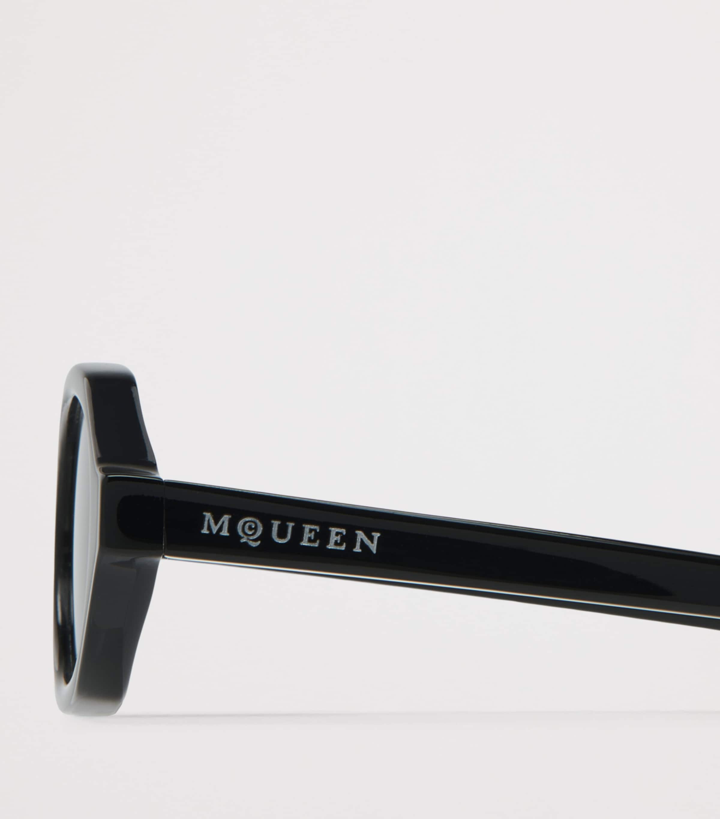 Oval Sunglasses 1056 Image 5