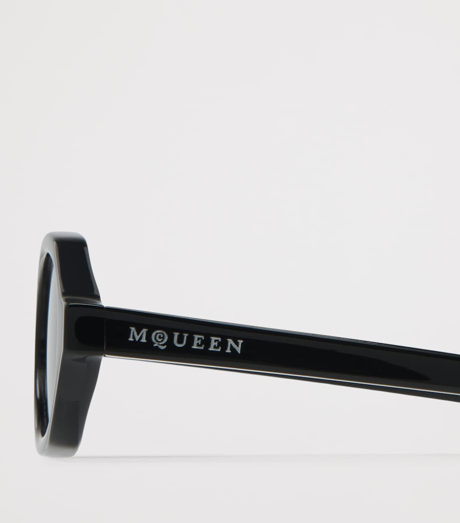 Oval Sunglasses 1056 Image 5