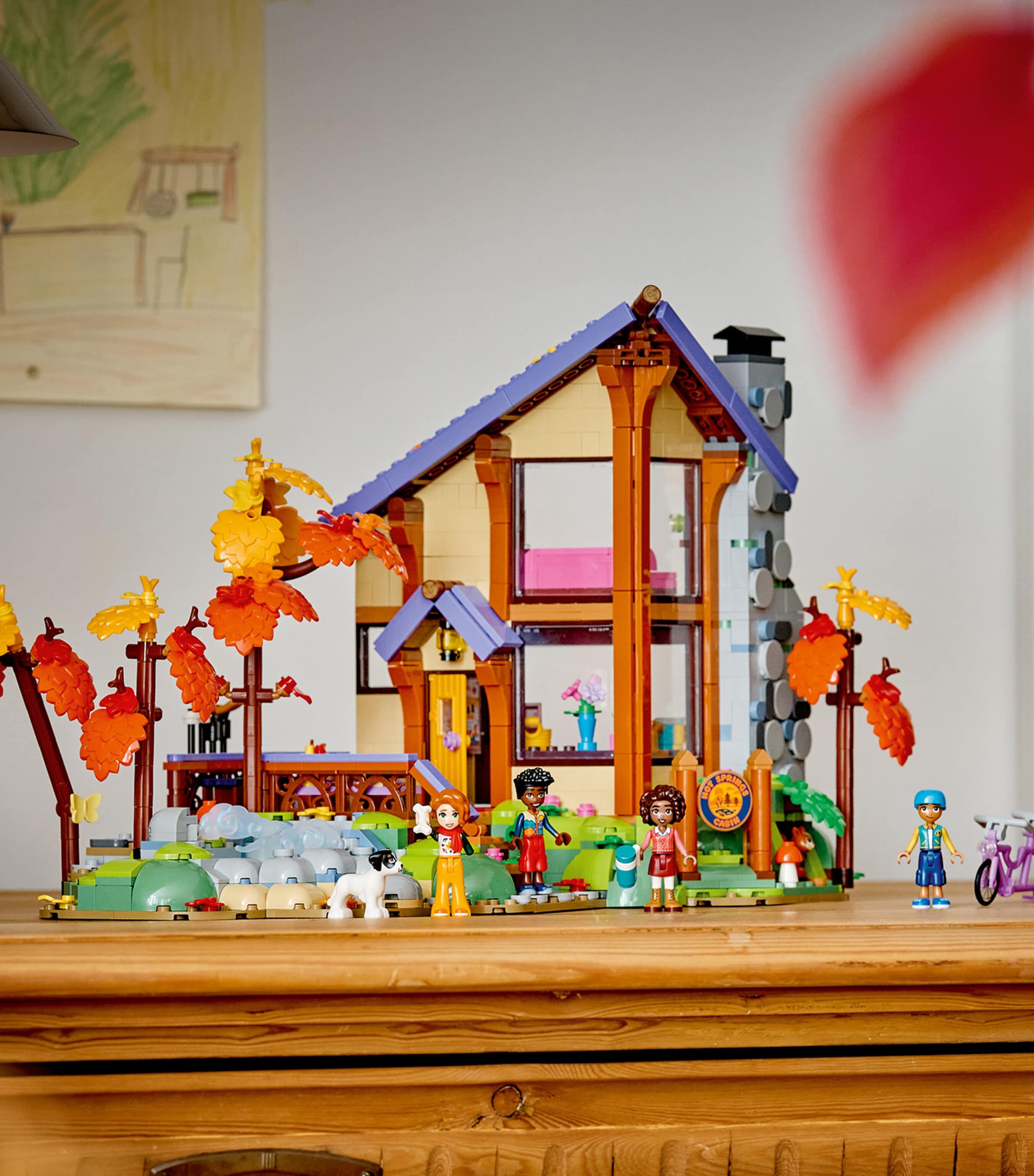 Lego LEGO Friends Cosy Autumn Forest Cabin 42705 Image 3