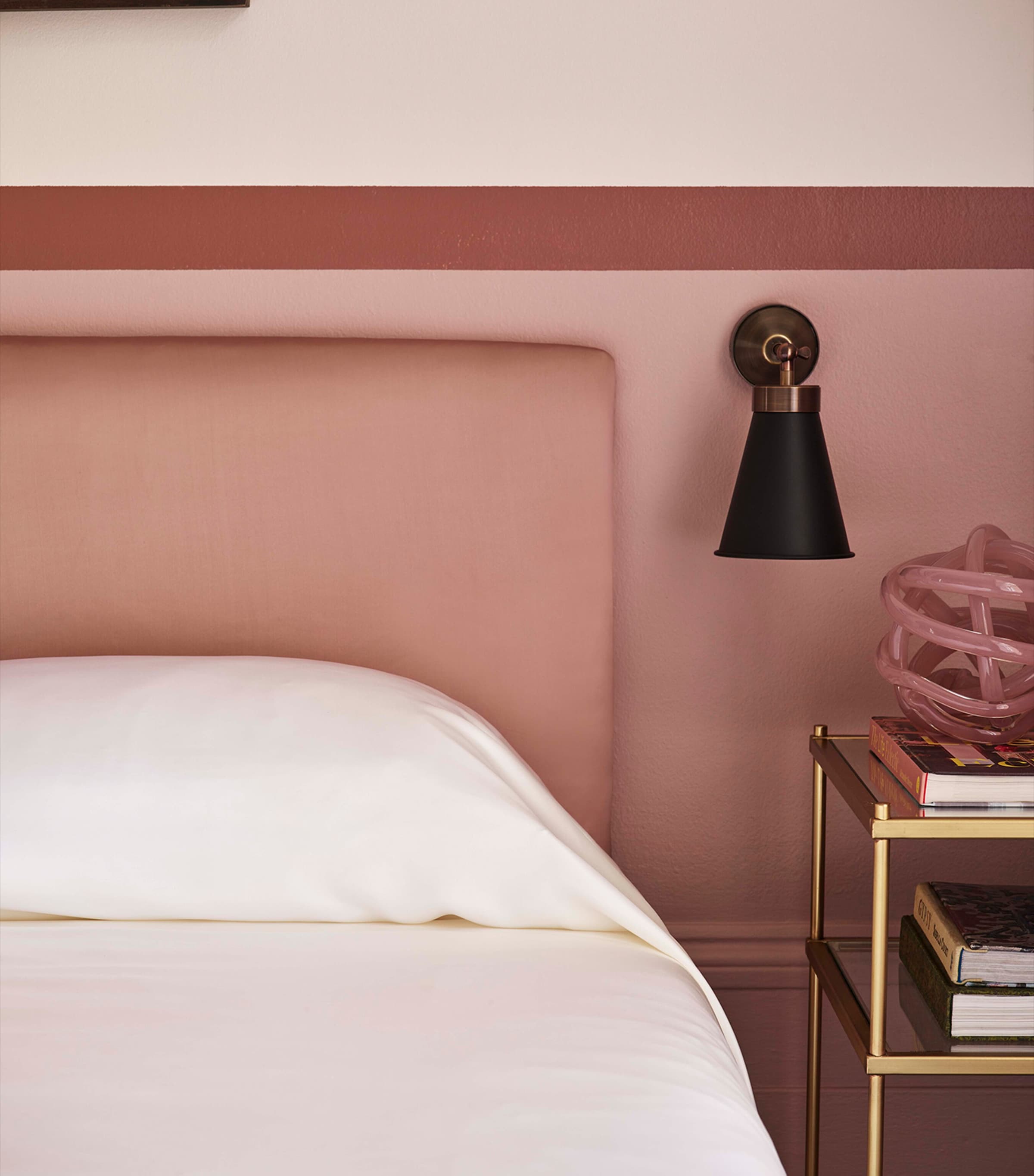 Silk Double Fitted Sheet (140cm x 200cm) IVORY Image 3