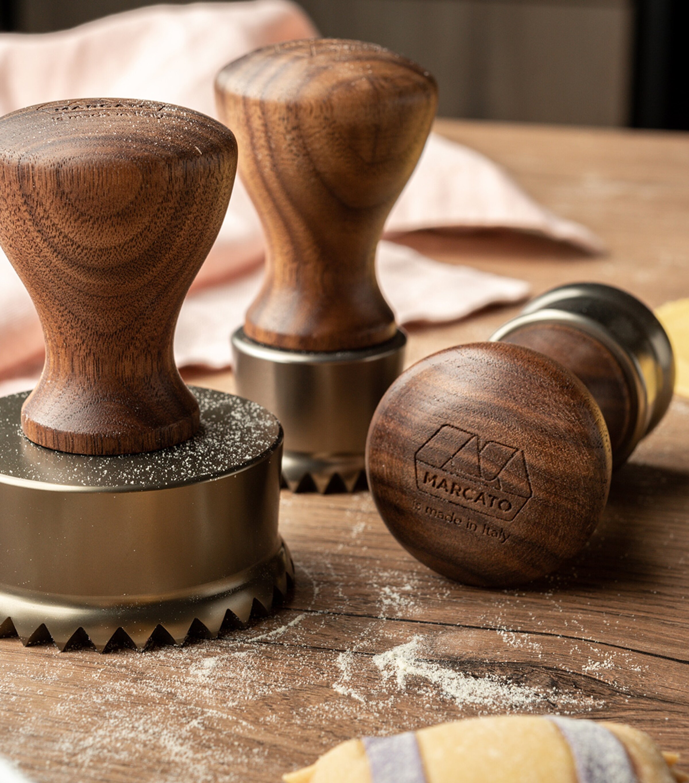 Round Ravioli Stamp CHAMPAGNE Image 2