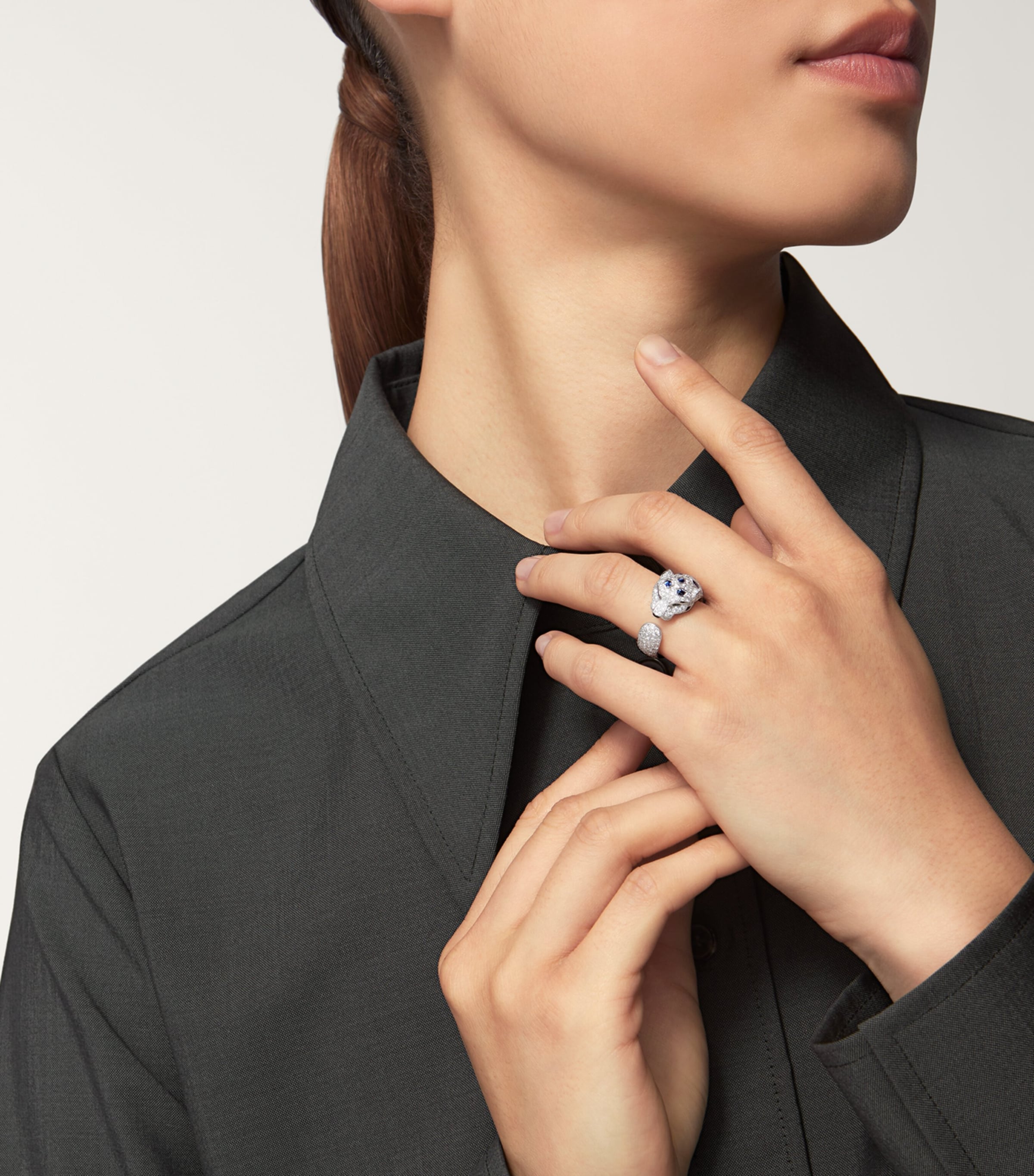 White Gold and Gemstones Panthère de Cartier Ring WHITE GOLD Image 2