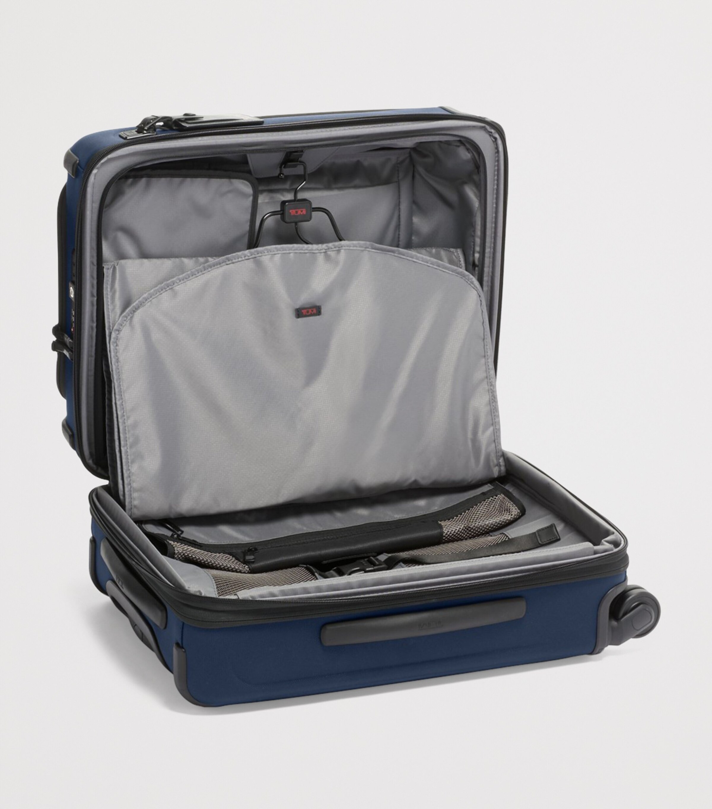 Tumi Alpha 3 Continental Dual Access 4 Wheel Carry-On Suitcase (56cm) Navy Image 2