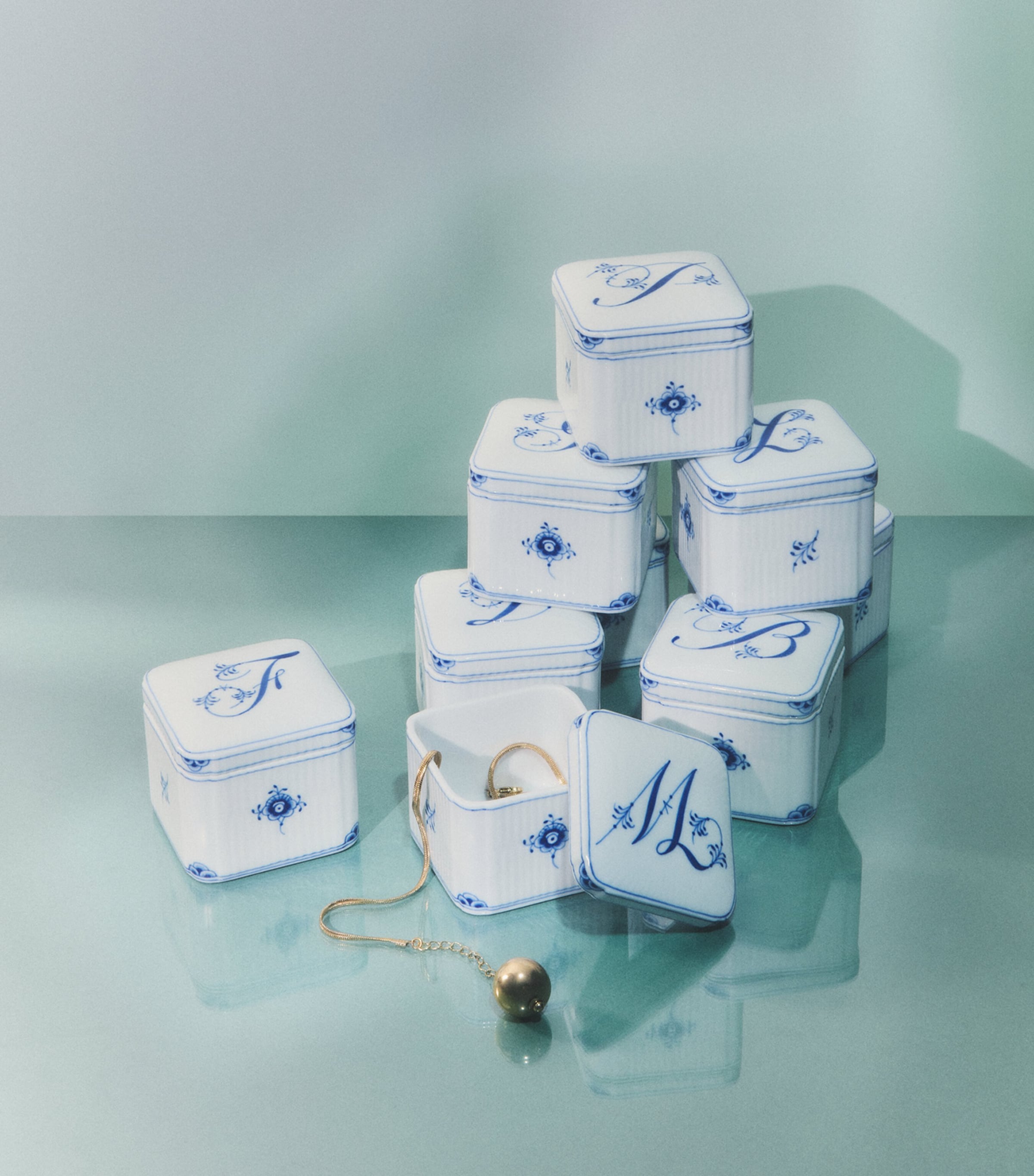Royal Copenhagen Porcelain Alphabet Bonbonniere Blue Image 2