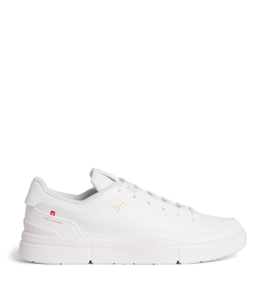 On THE ROGER Centre Court Sneakers White | White Image 1