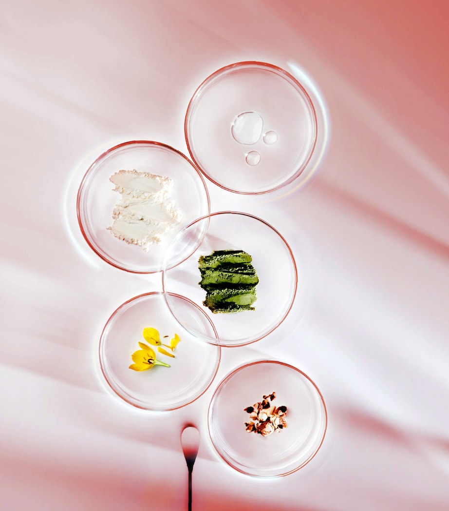 The Energist Multi-Defense Lotion SPF30 Refill (60 x 1.1ml) NO COLOUR Image 4