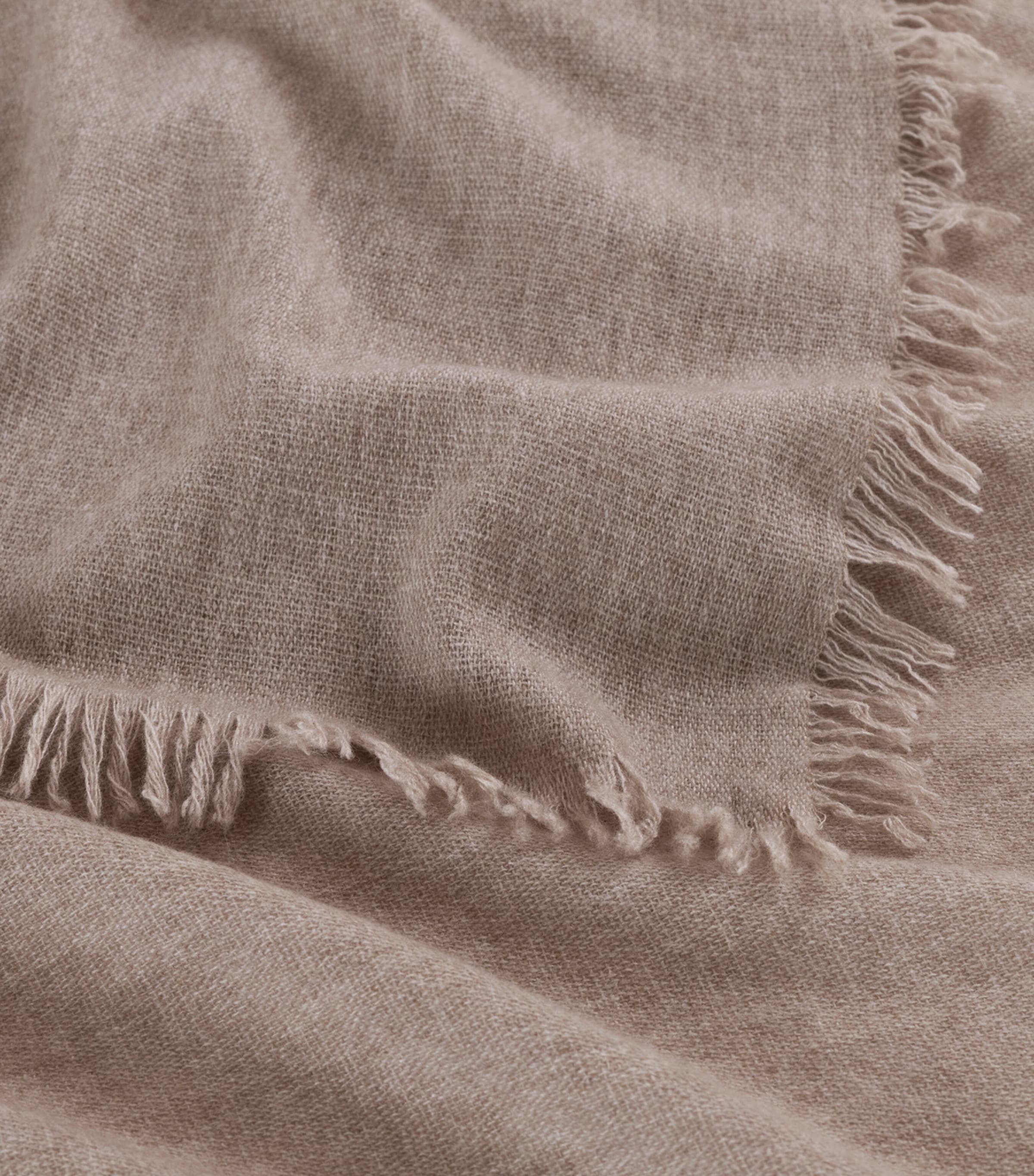 Frette Wool-Blend Lightness Blanket (250cm x 260cm) Beige Medio Image 2