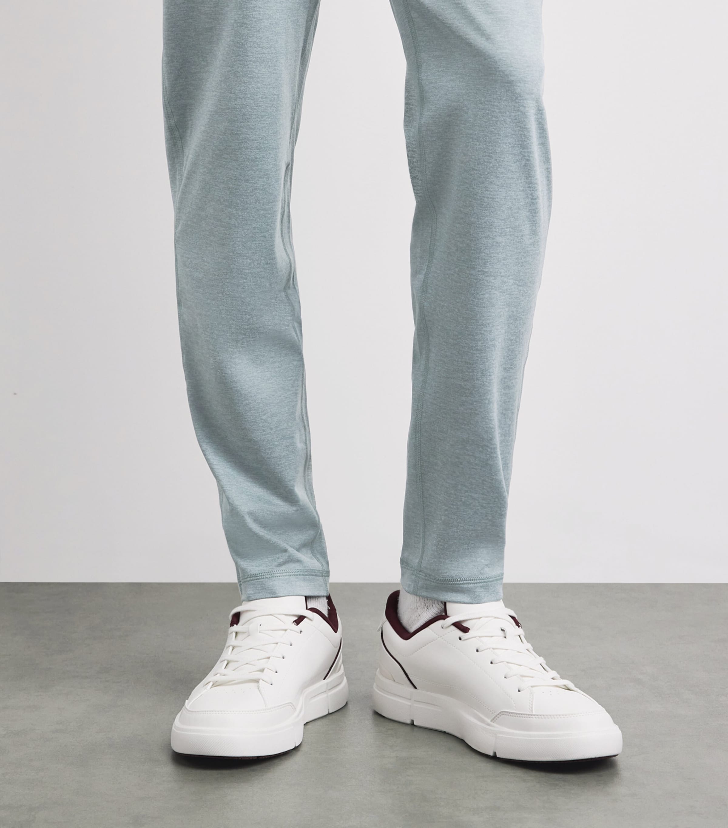 VUORI Mens Ponto Performance Sweatpants Hyb Misty Blu Heathr Image 3